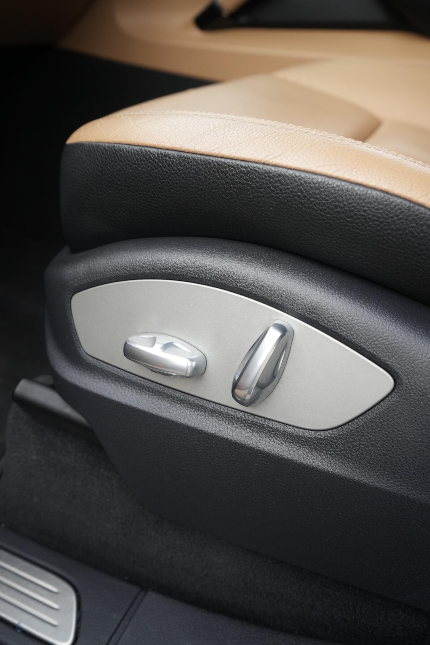 Used Porsche Cayenne 2014 for sale - 77597941: Photo 40