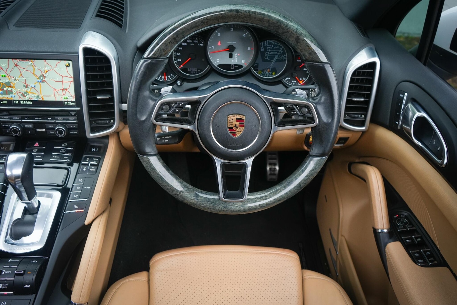 Used Porsche Cayenne 2016 for sale - 77387445: Photo 45