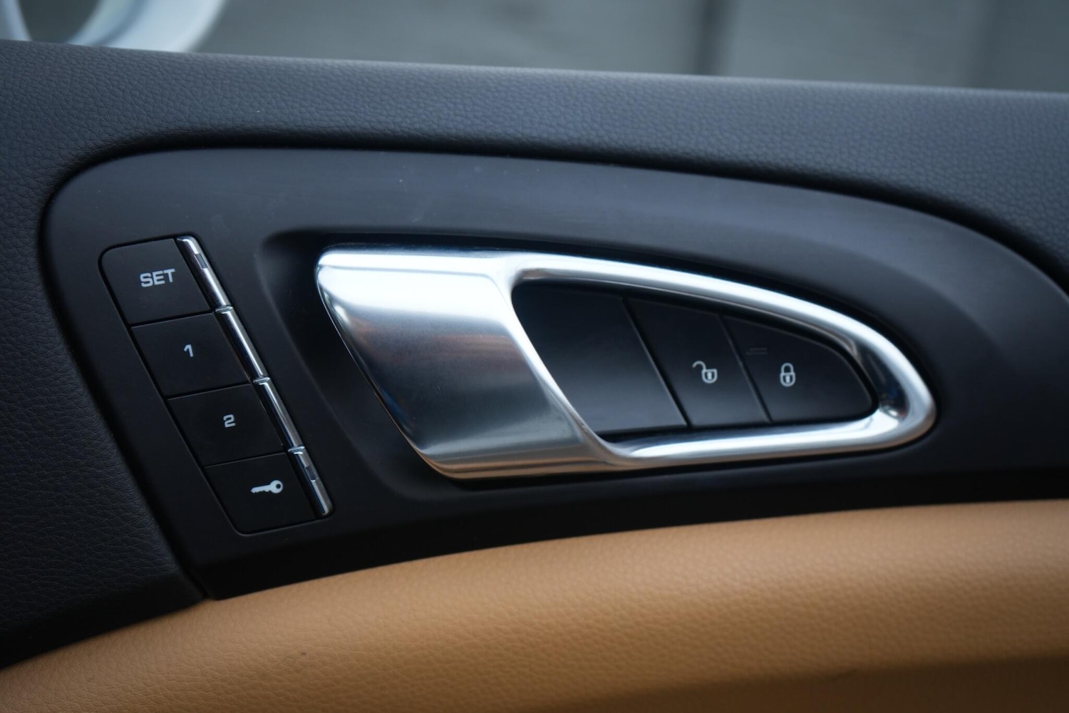 Used Porsche Cayenne 2016 for sale - 77387445: Photo 9