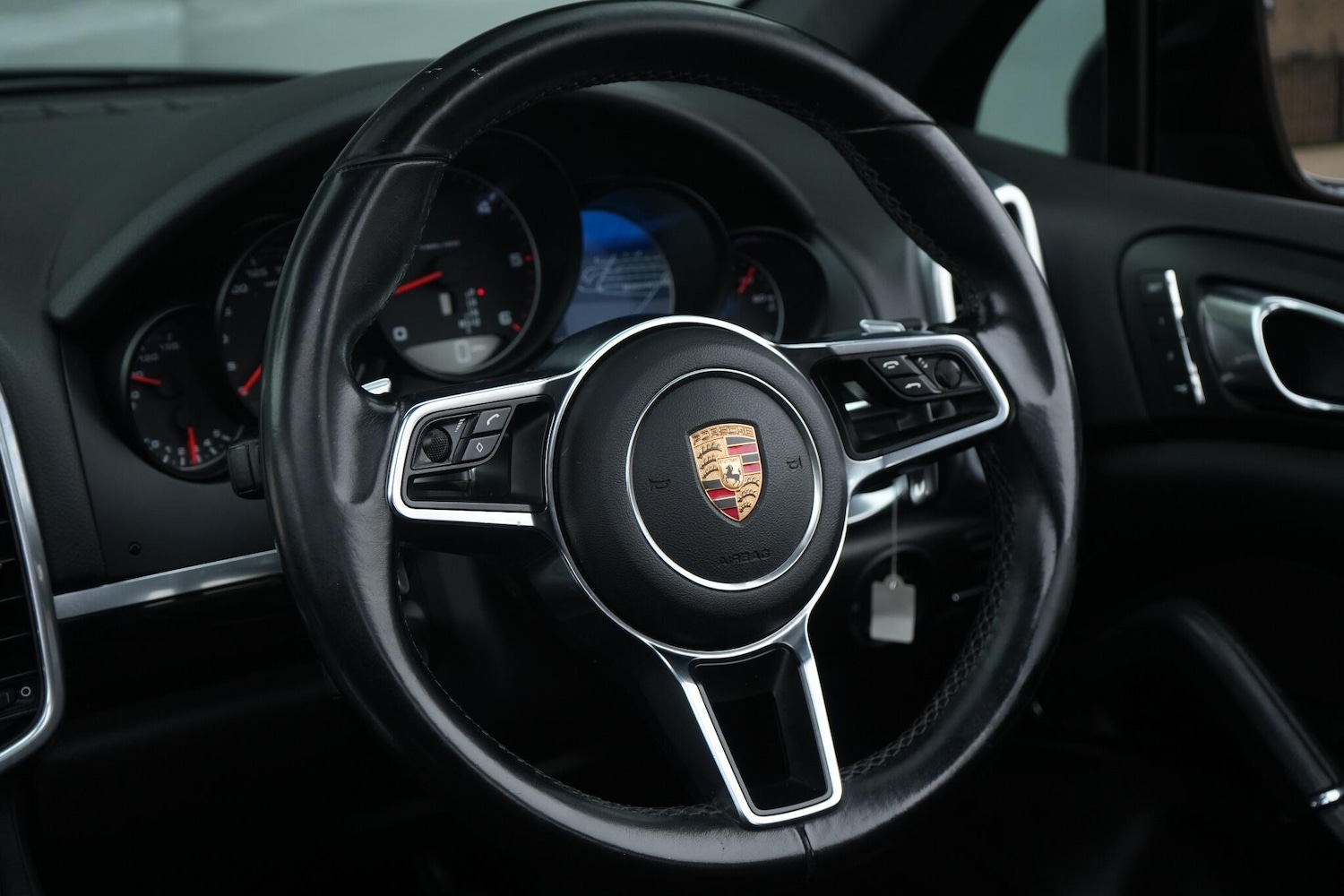 Used Porsche Cayenne 2015 for sale - 76522118: Photo 25