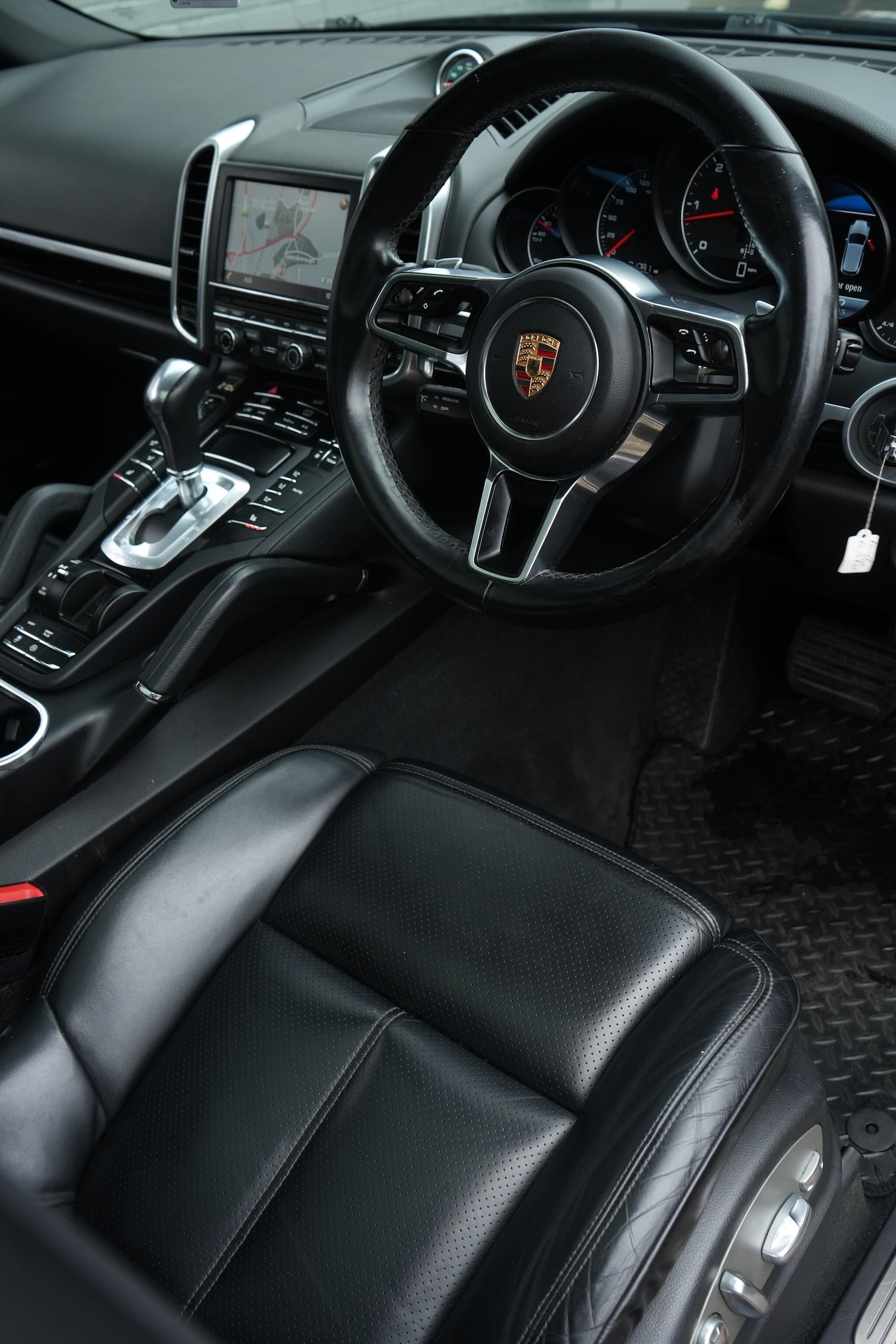 Used Porsche Cayenne 2015 for sale - 76522118: Photo 38