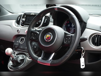 Used Abarth 595 2019 for sale - 75720717: Photo