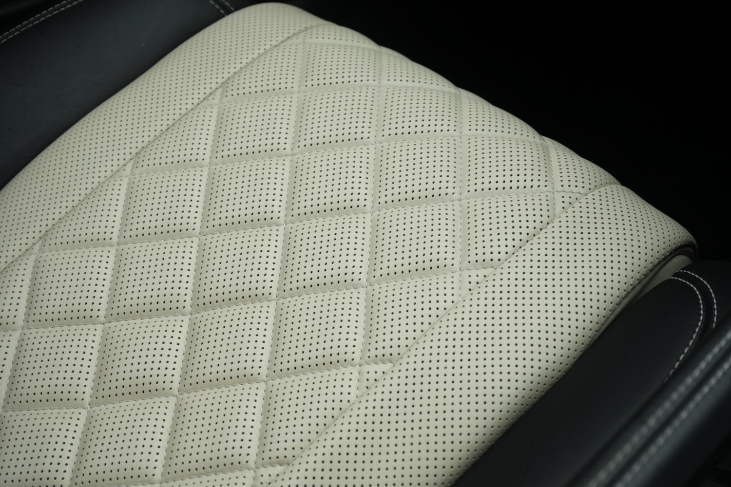 Used Bentley Flying Spur 2017 for sale - 76060873: Photo 11