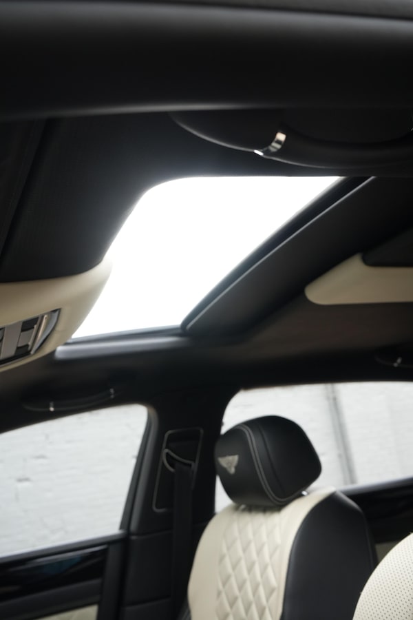 Used Bentley Flying Spur 2017 for sale - 76060873: Photo 12