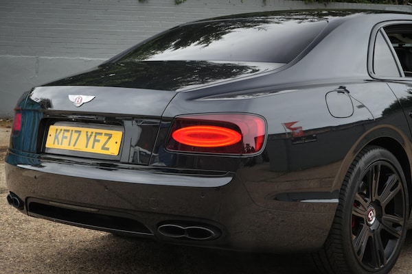 Used Bentley Flying Spur 2017 for sale - 76060873: Photo 24