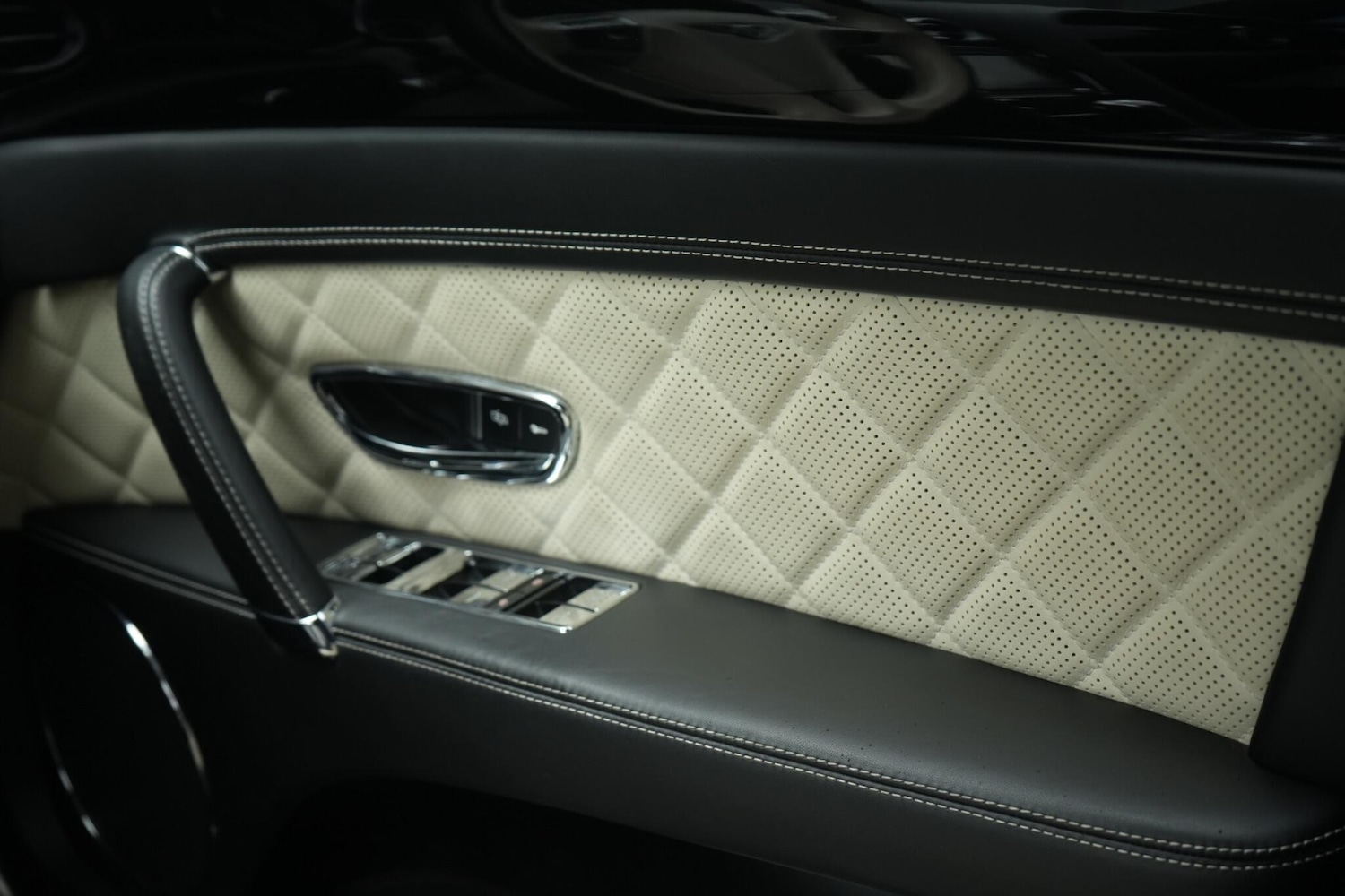 Used Bentley Flying Spur 2017 for sale - 76060873: Photo 31