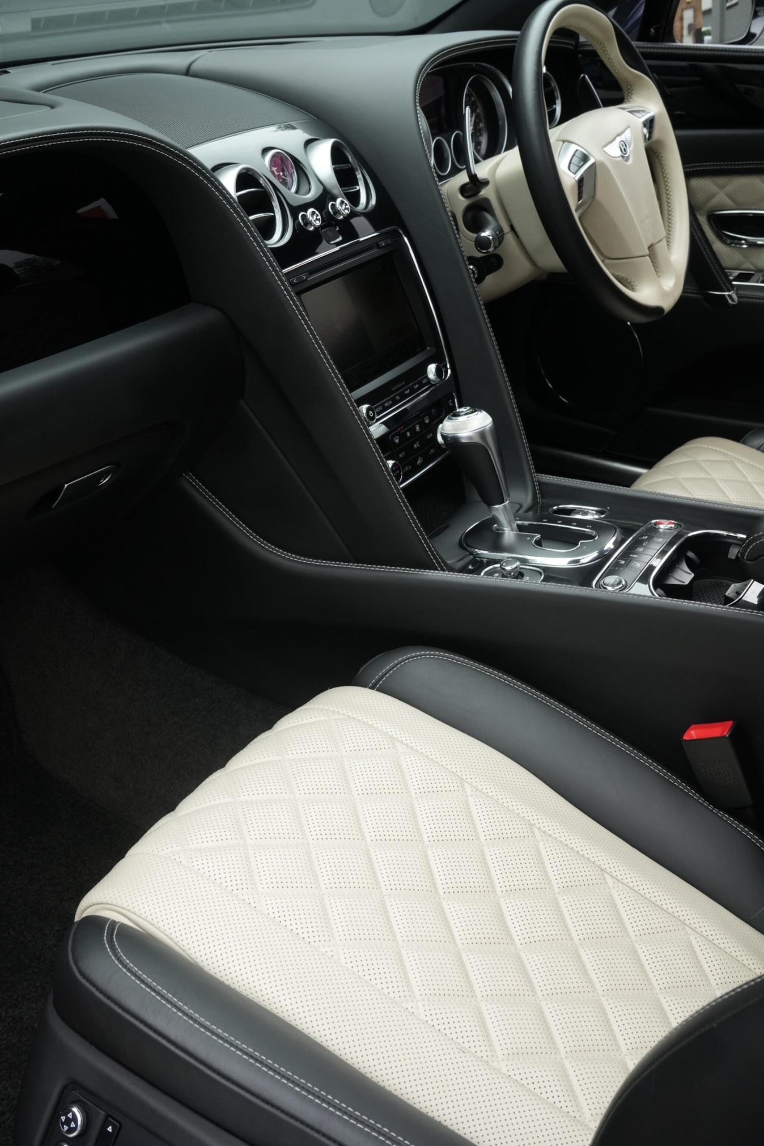 Used Bentley Flying Spur 2017 for sale - 76060873: Photo 34