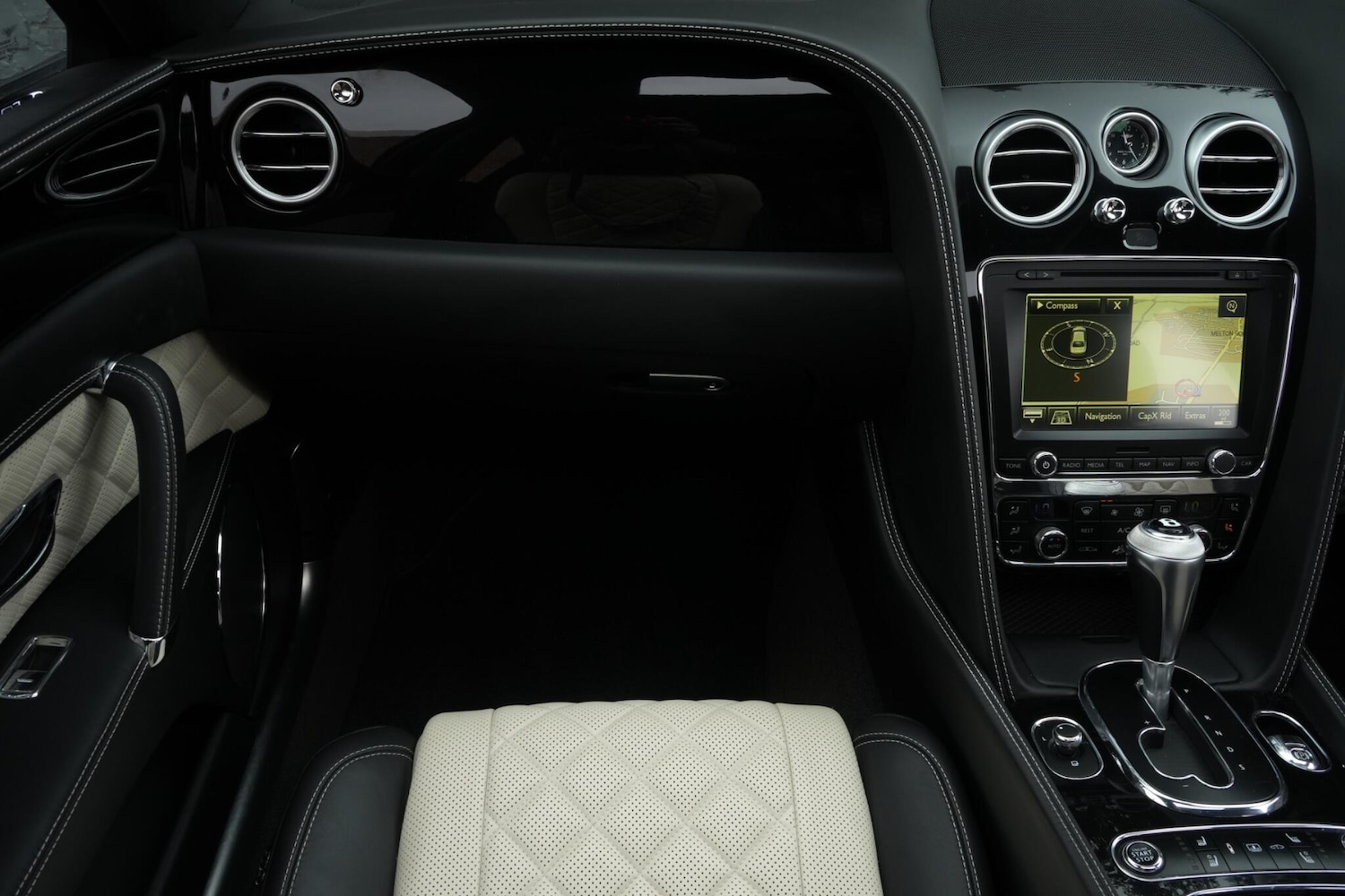 Used Bentley Flying Spur 2017 for sale - 76060873: Photo 35