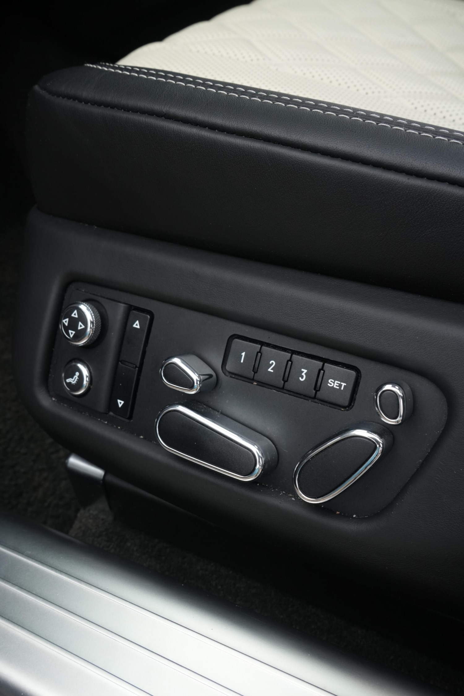 Used Bentley Flying Spur 2017 for sale - 76060873: Photo 46