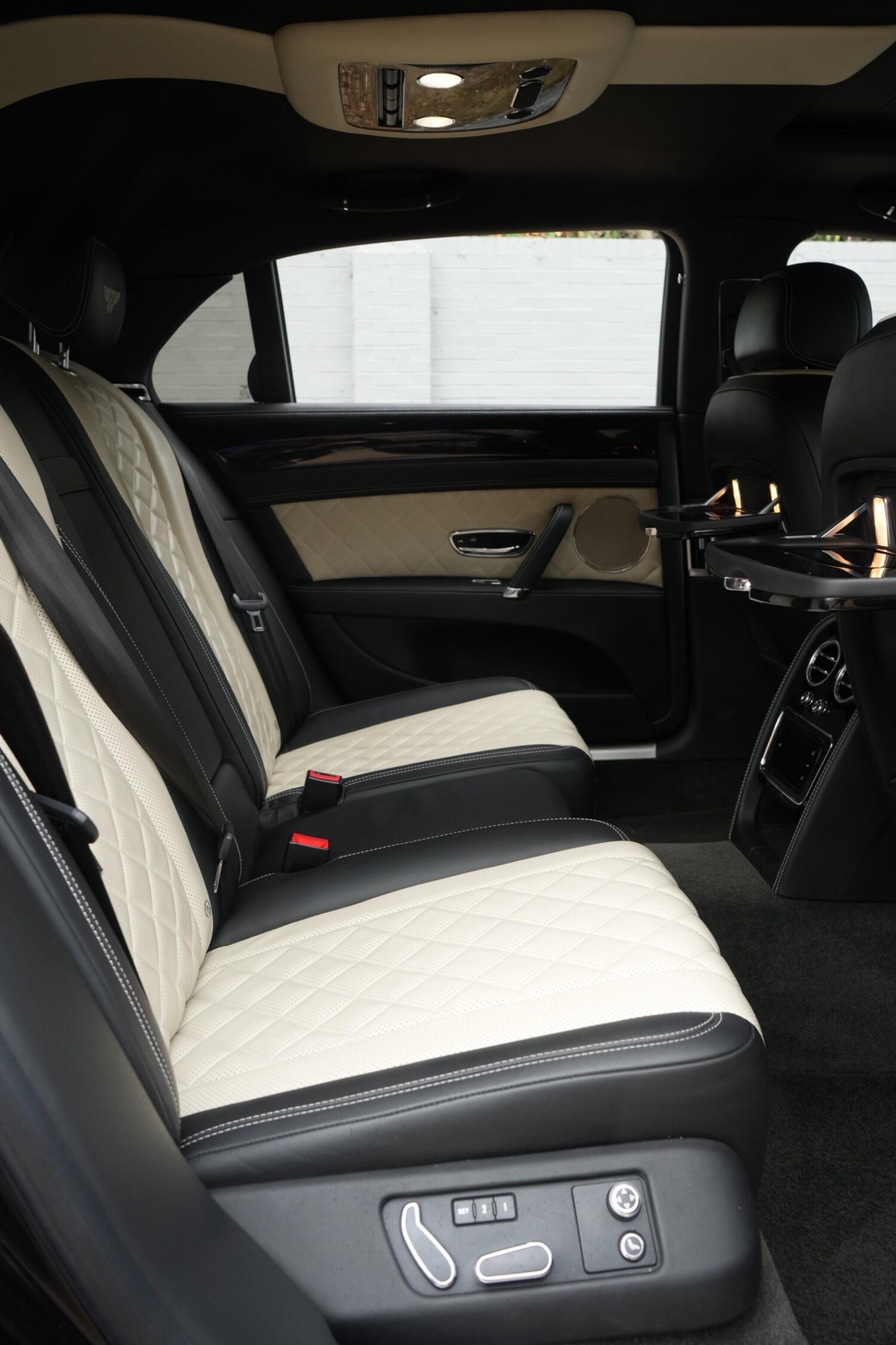 Used Bentley Flying Spur 2017 for sale - 76060873: Photo 49