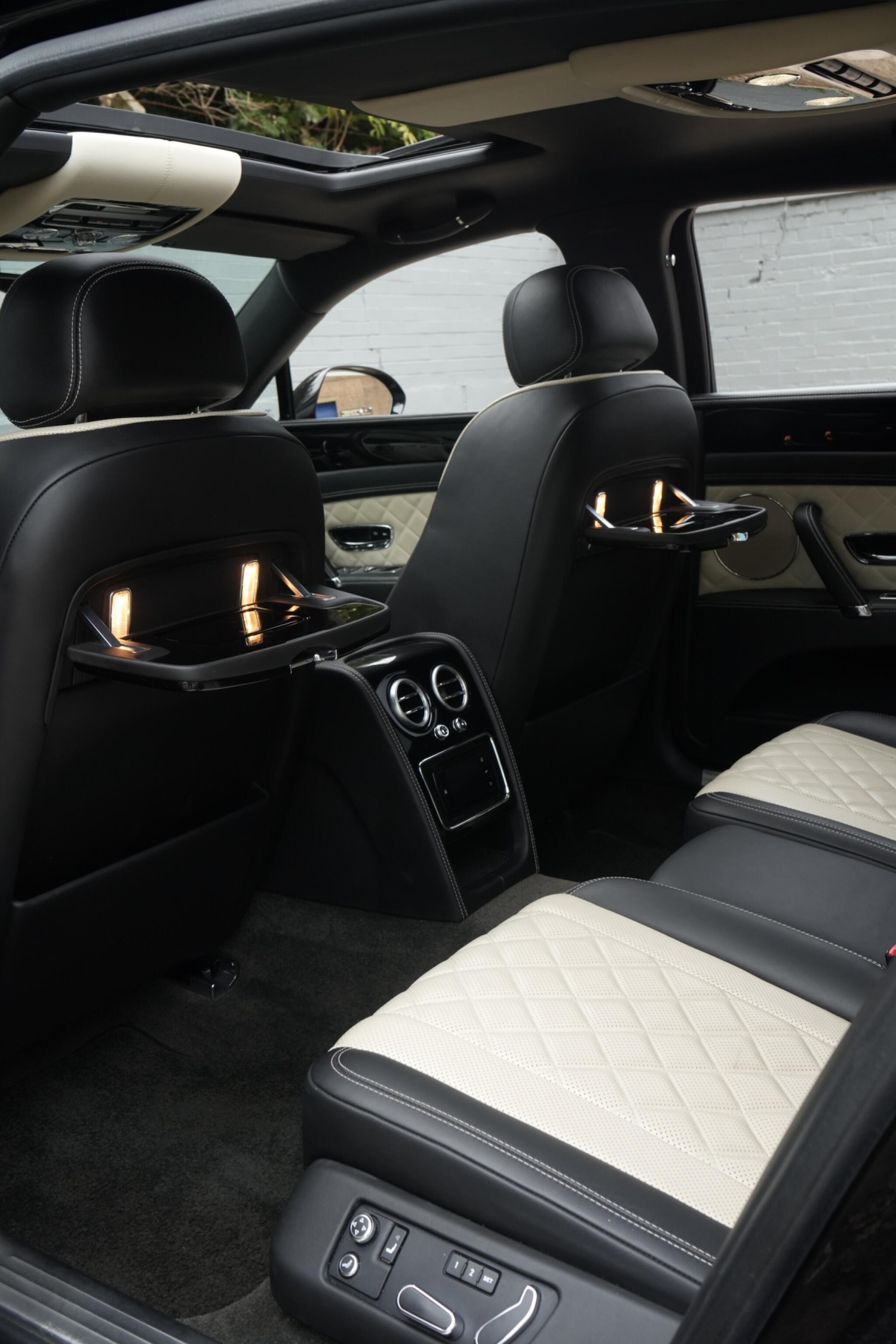 Used Bentley Flying Spur 2017 for sale - 76060873: Photo 53