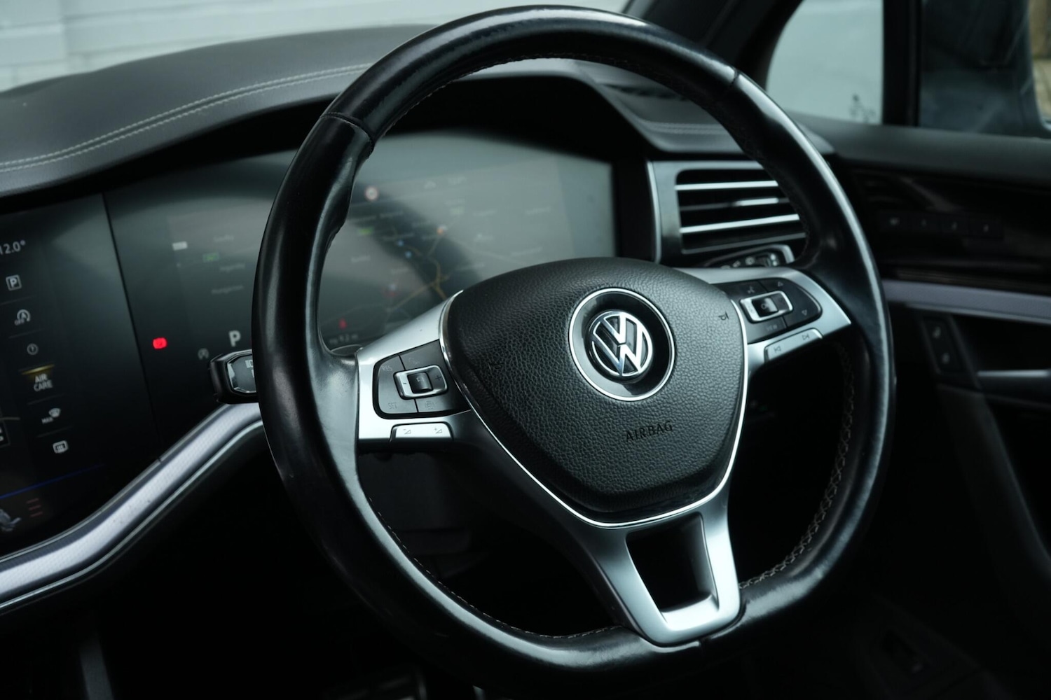 Used Volkswagen Touareg 2018 for sale - 77657746: Photo 26