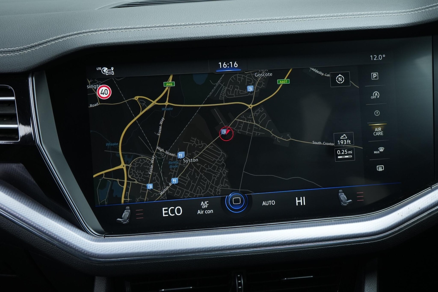 Used Volkswagen Touareg 2018 for sale - 77657746: Photo 31