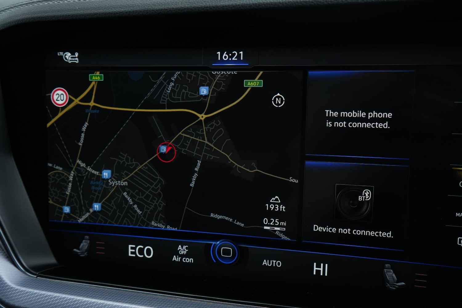 Used Volkswagen Touareg 2018 for sale - 77657746: Photo 56