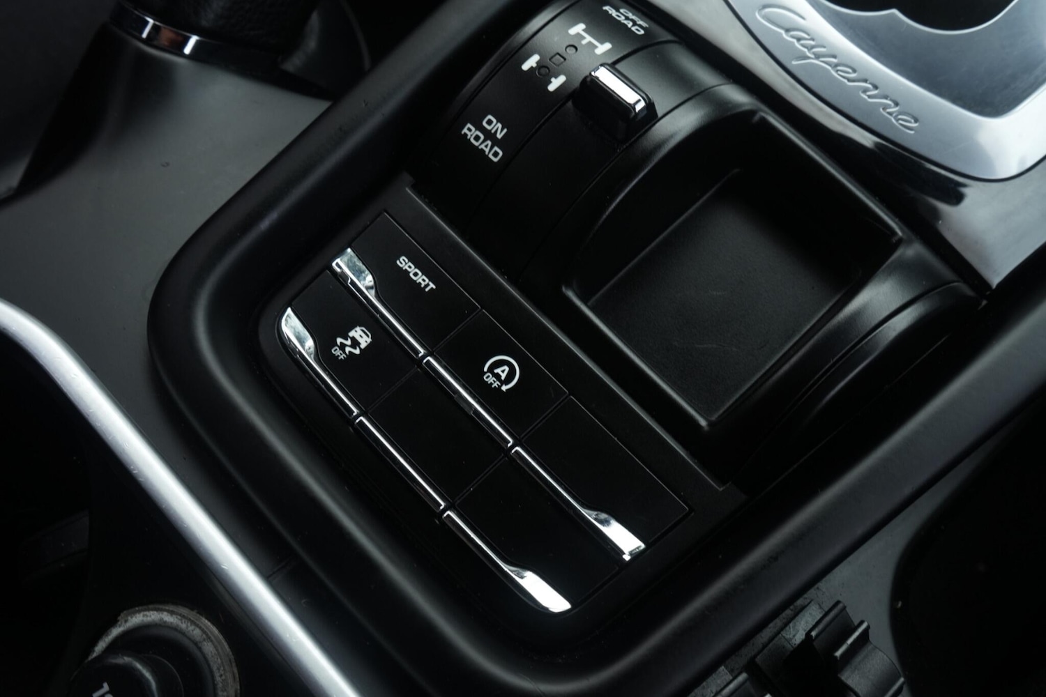 Used Porsche Cayenne 2017 for sale - 77633759: Photo 33