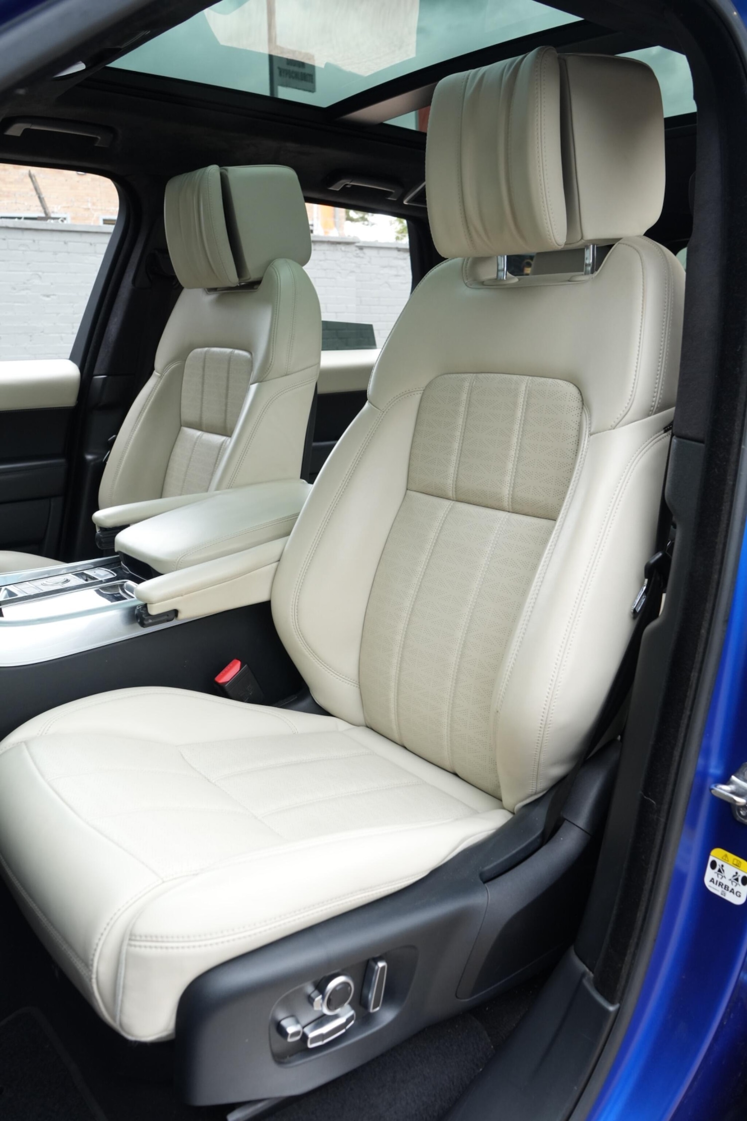 Used Land Rover Range Rover Sport 2018 for sale - 76988131: Photo 35