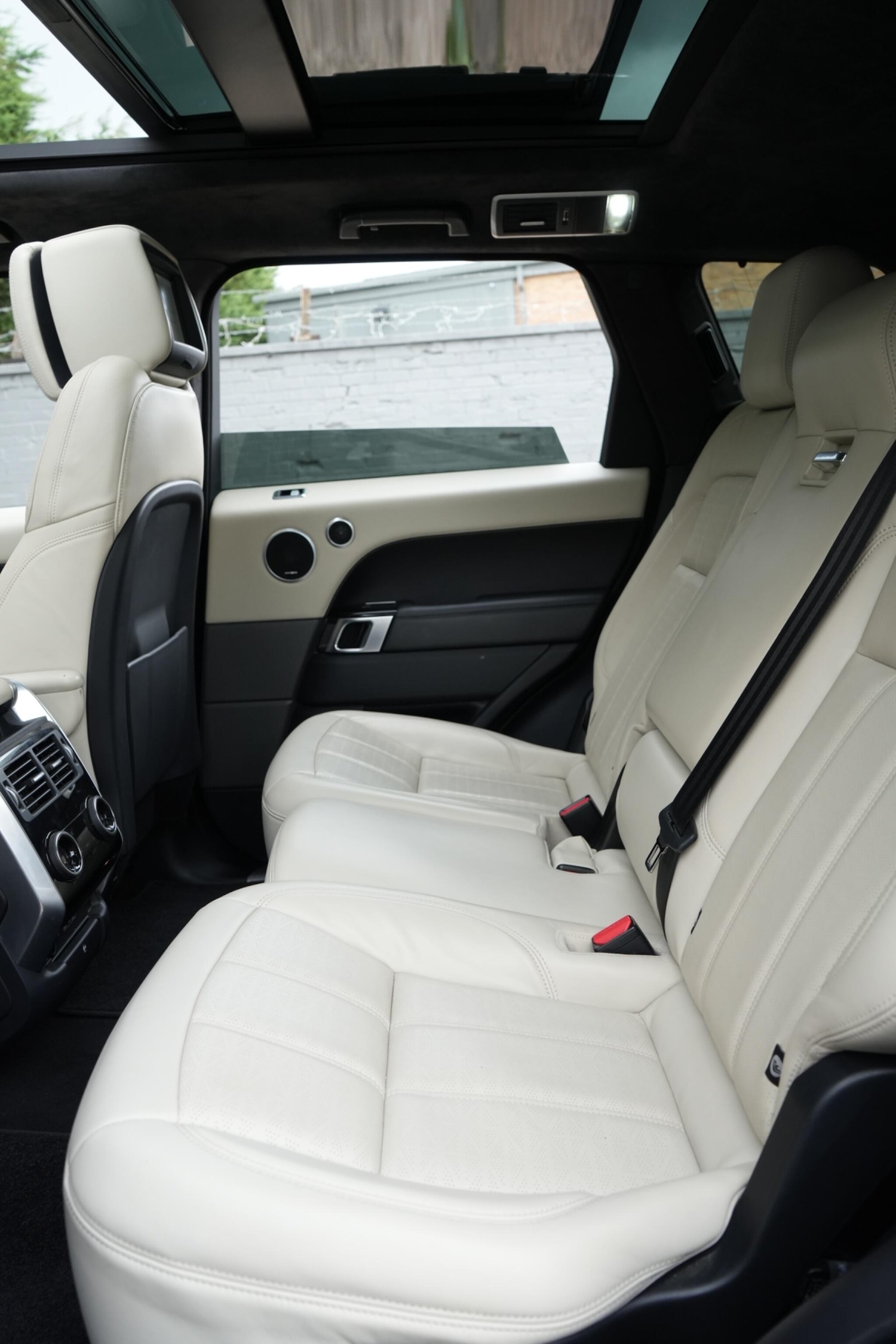 Used Land Rover Range Rover Sport 2018 for sale - 76988131: Photo 40