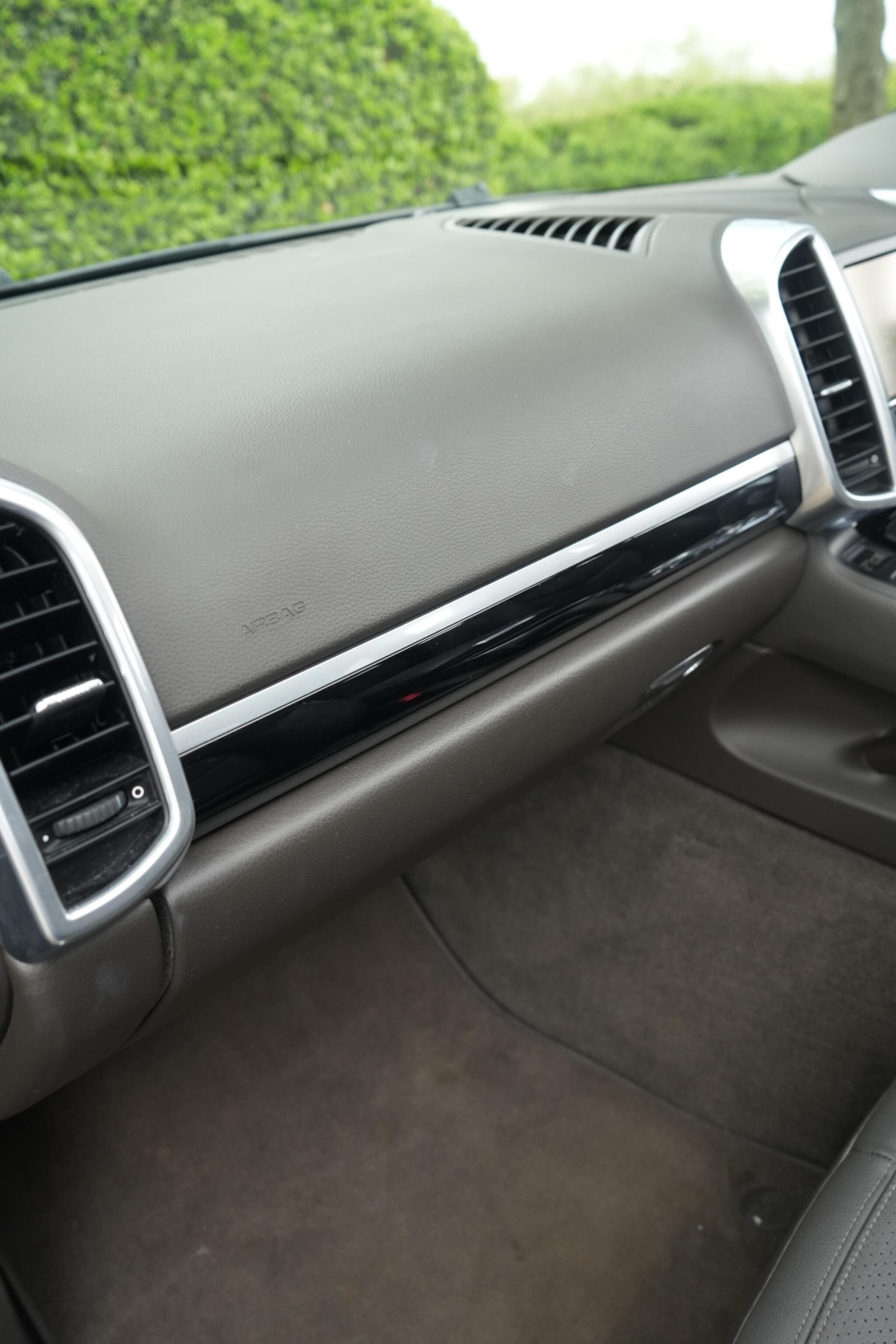 Used Porsche Cayenne 2014 for sale - 78204254: Photo 32