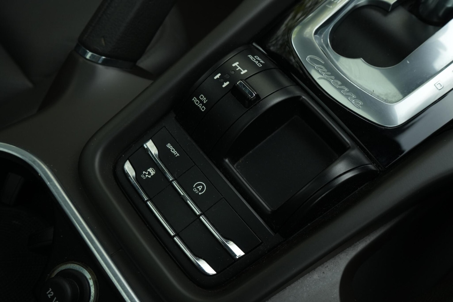 Used Porsche Cayenne 2014 for sale - 78204254: Photo 40