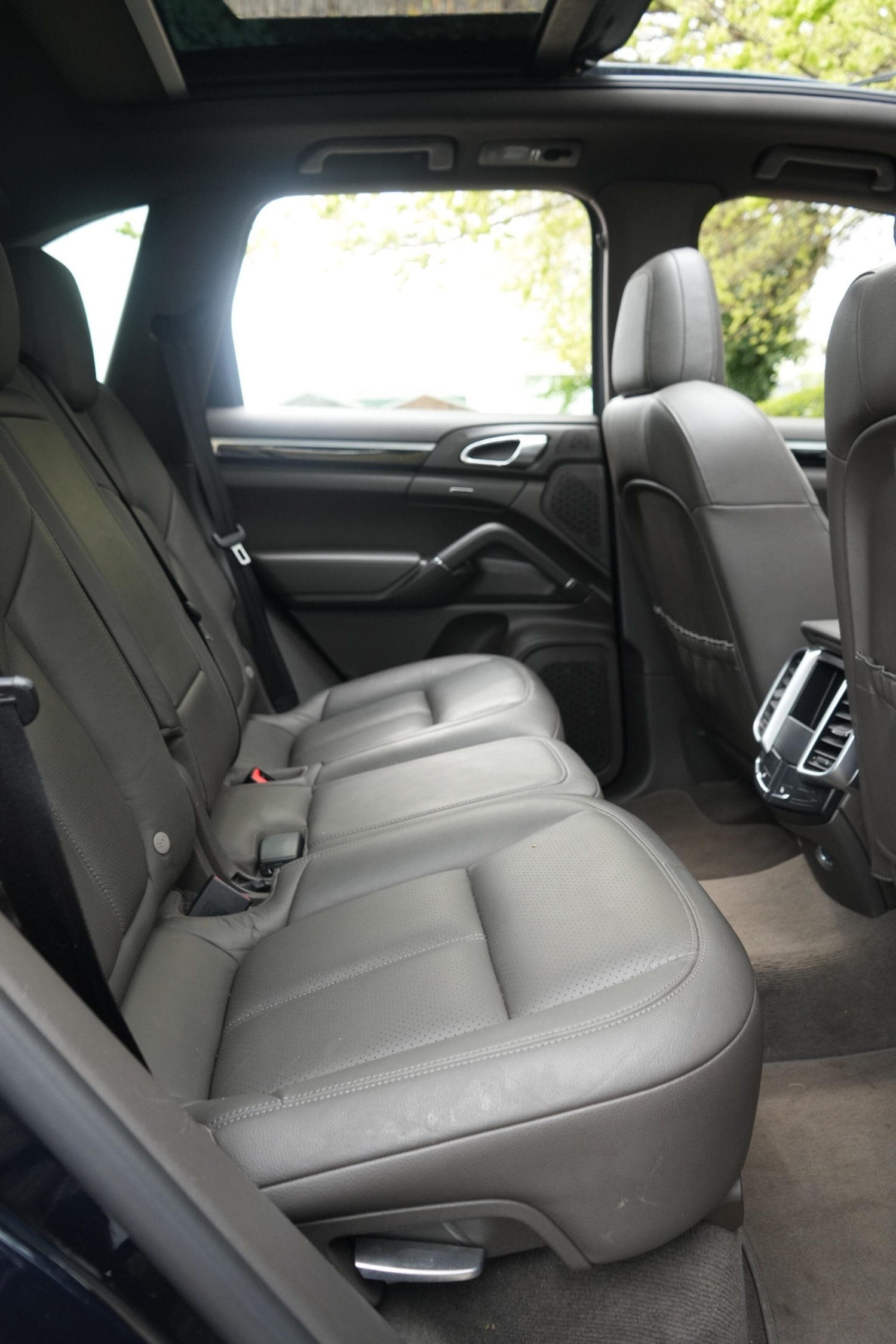 Used Porsche Cayenne 2014 for sale - 78204254: Photo 51