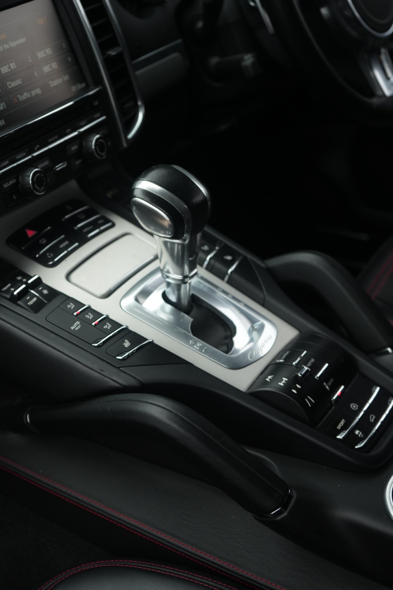 Used Porsche Cayenne 2012 for sale - 77387376: Photo 28