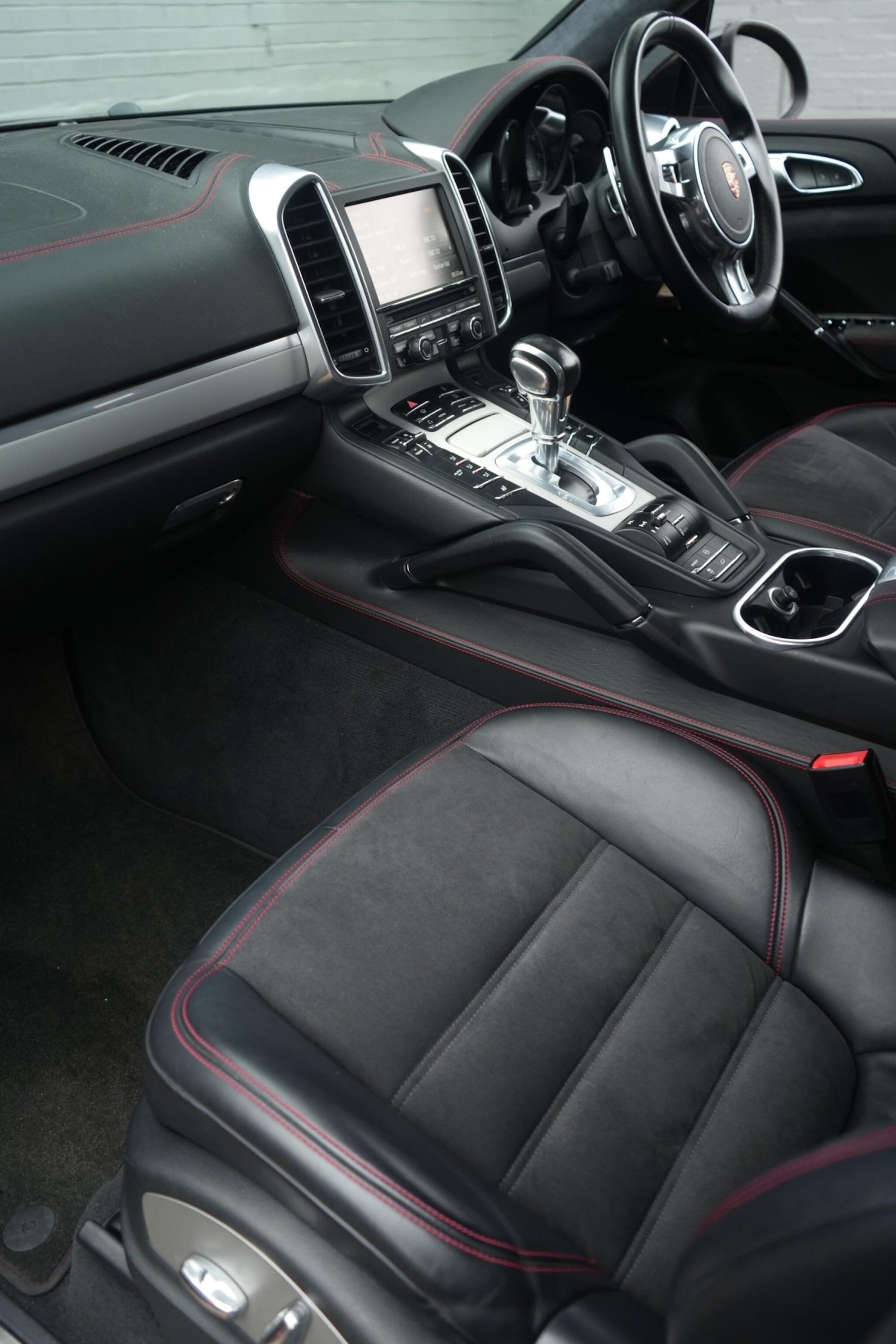 Used Porsche Cayenne 2012 for sale - 77387376: Photo 32