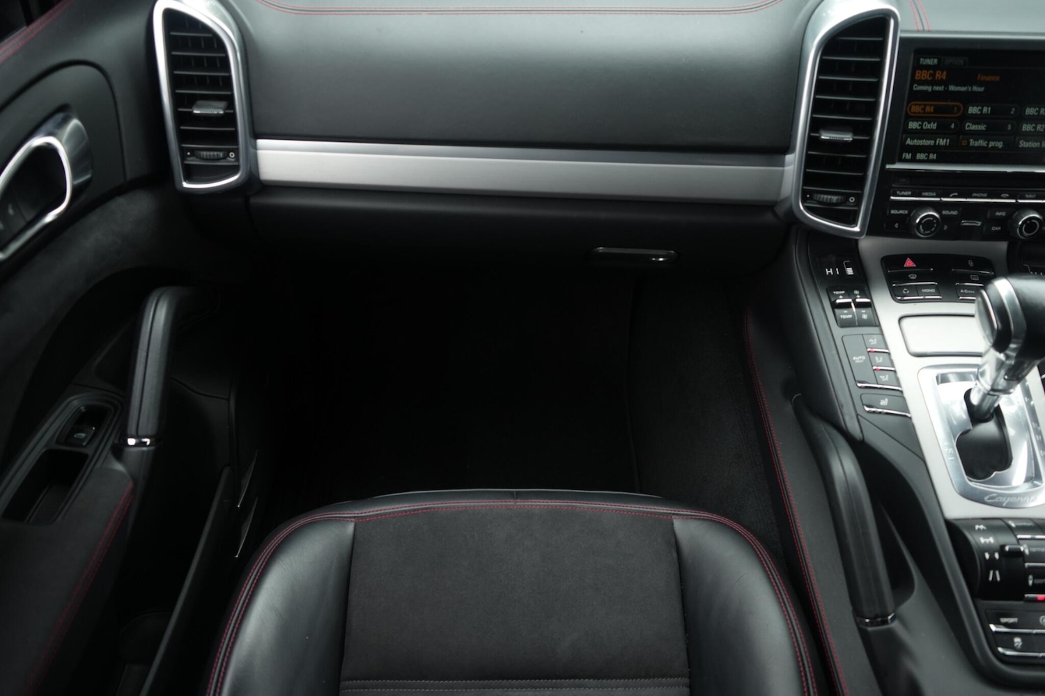 Used Porsche Cayenne 2012 for sale - 77387376: Photo 33