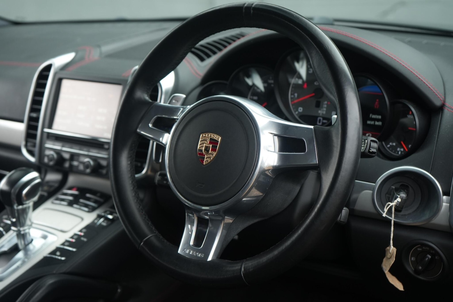 Used Porsche Cayenne 2012 for sale - 77387376: Photo 4