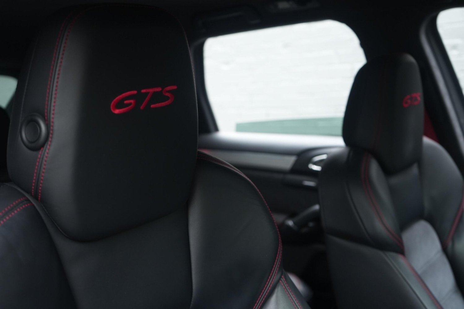 Used Porsche Cayenne 2012 for sale - 77387376: Photo 51