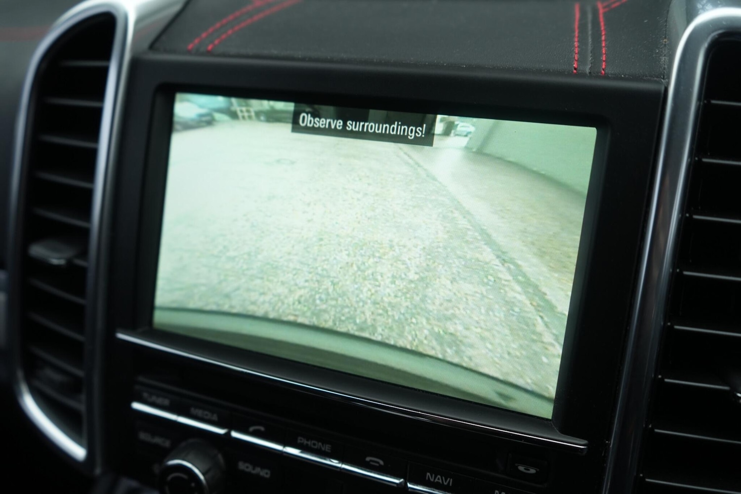 Used Porsche Cayenne 2012 for sale - 77387376: Photo 6