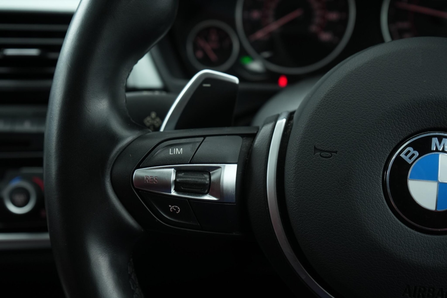 Used BMW 3 Series 2016 for sale - 76377952: Photo 61