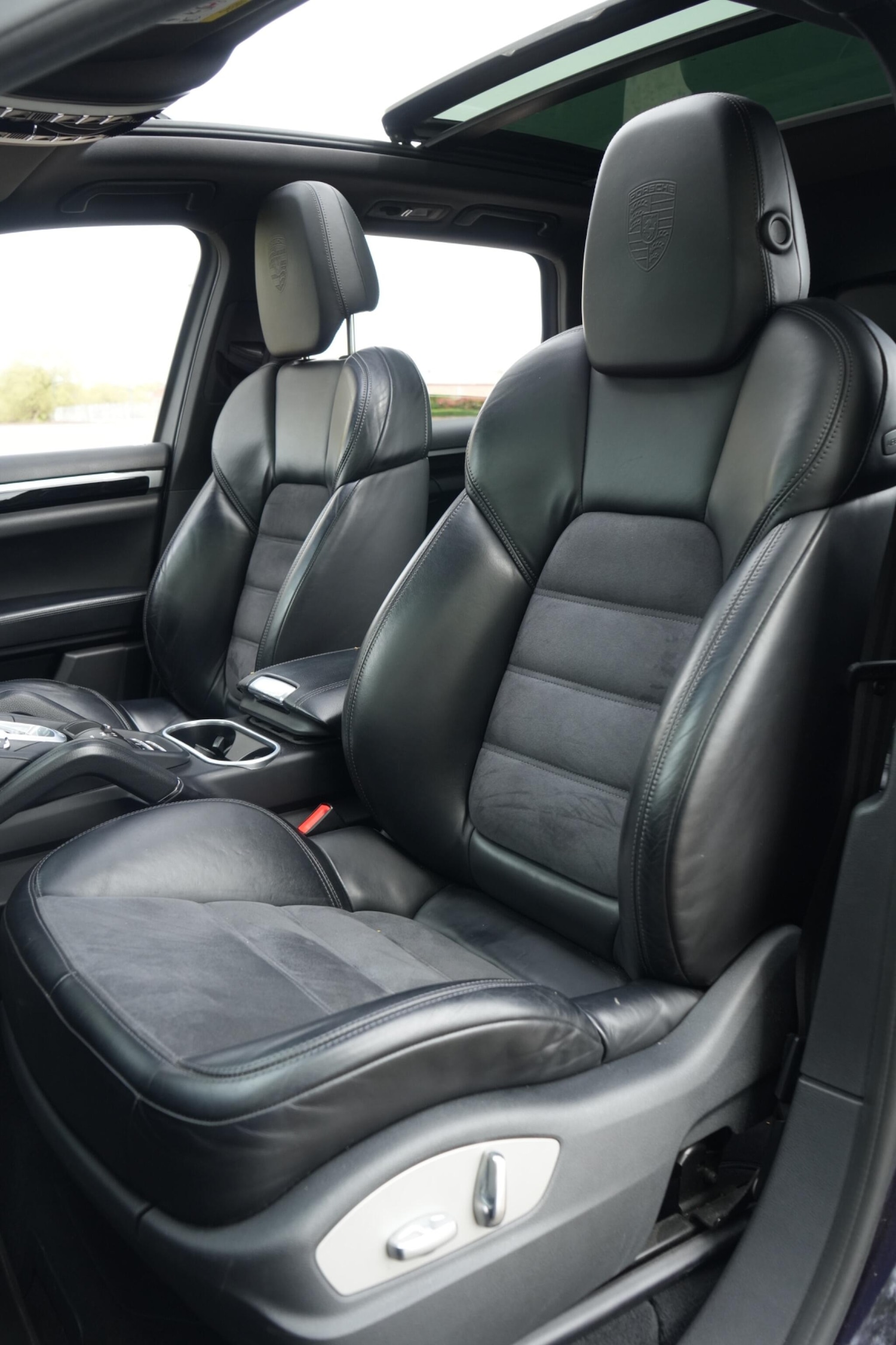 Used Porsche Cayenne 2018 for sale - 78203796: Photo 46