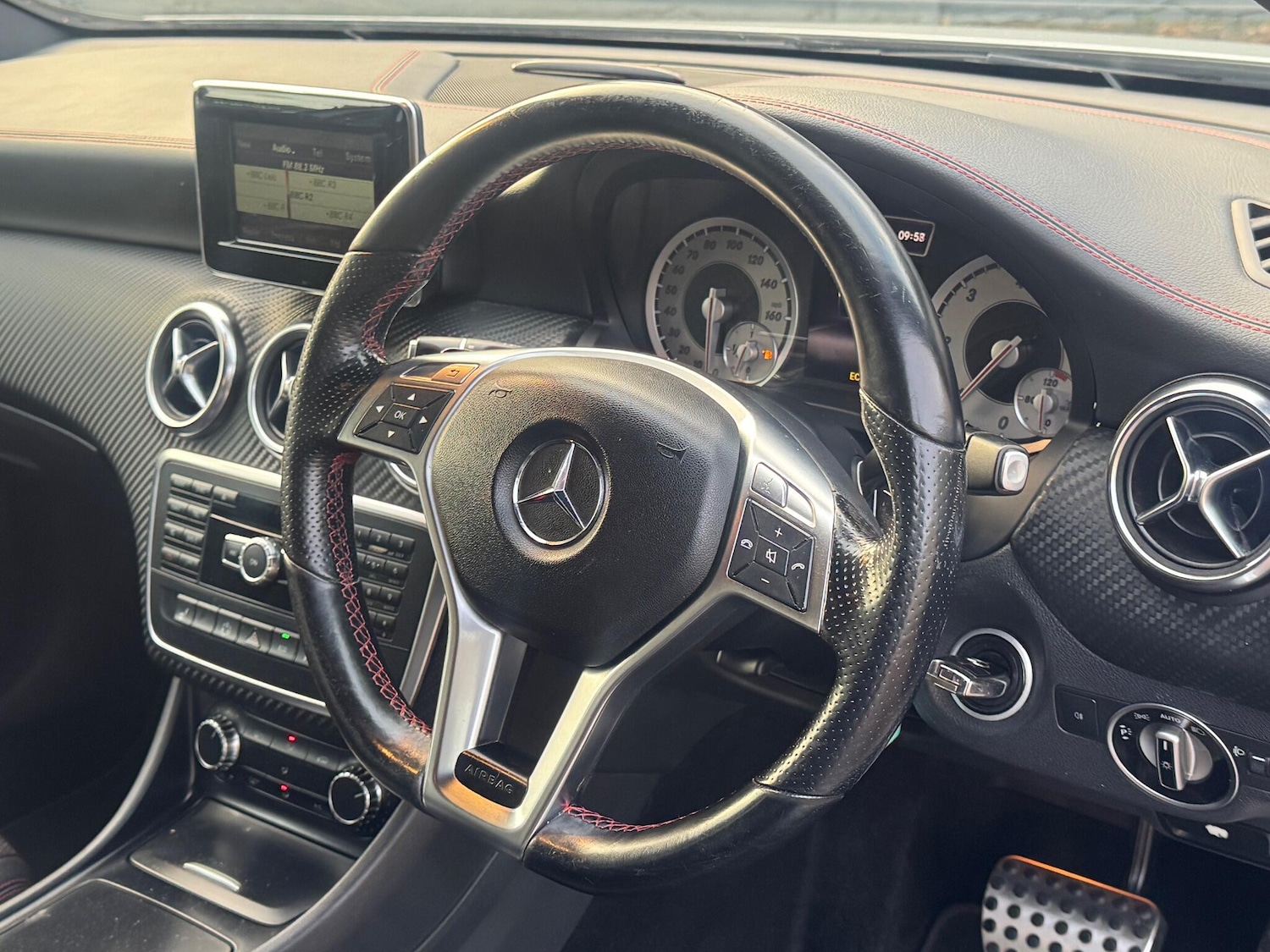 Used Mercedes-Benz A-Class 2014 for sale - 76850383: Photo 11