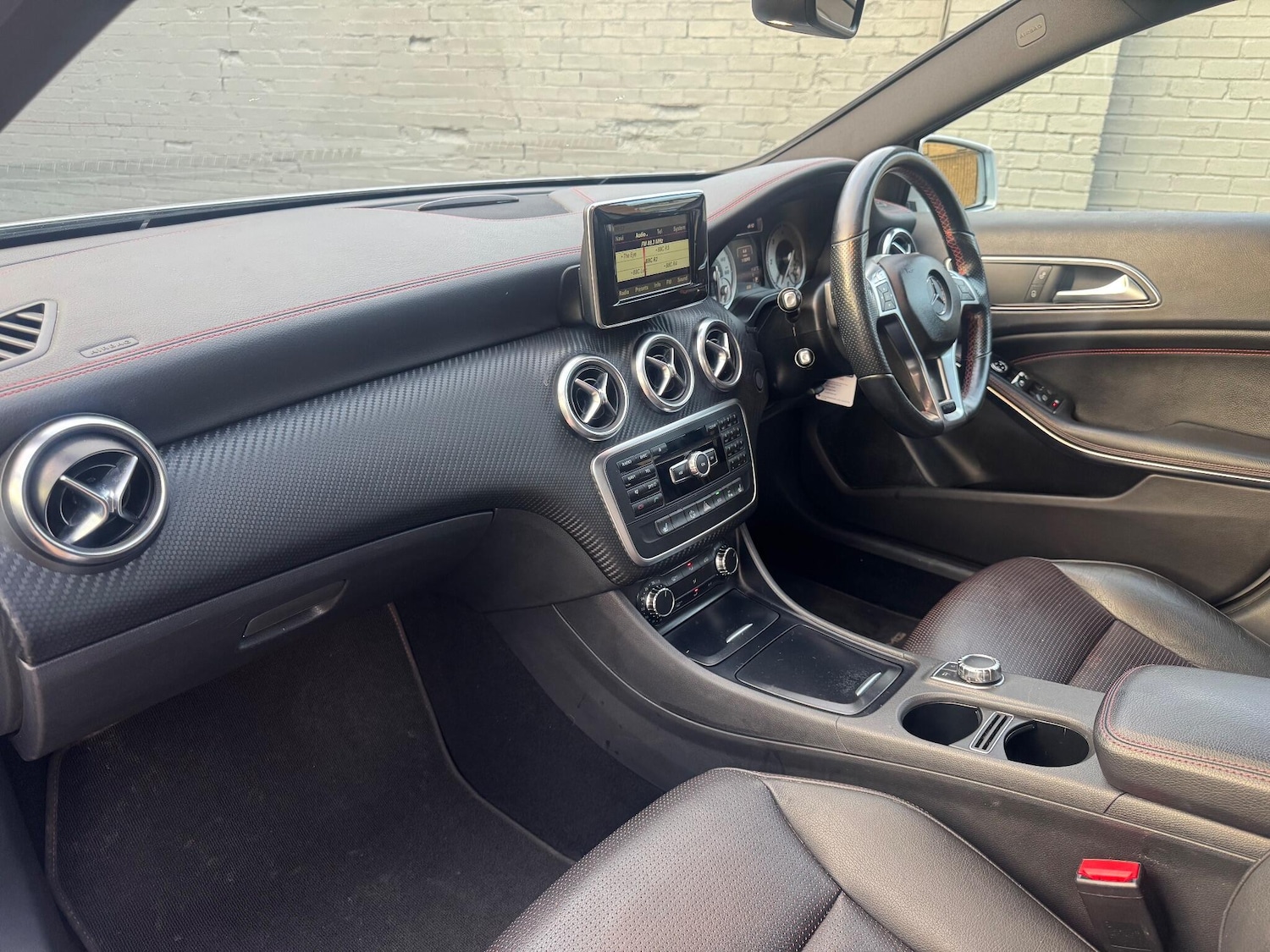 Used Mercedes-Benz A-Class 2014 for sale - 76850383: Photo 8