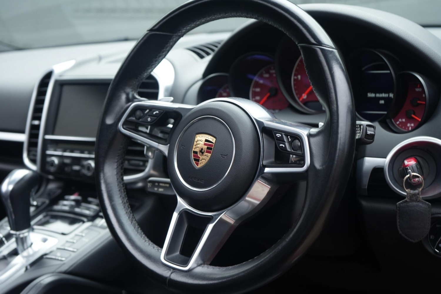 Used Porsche Cayenne for sale - 77612947: Photo 2