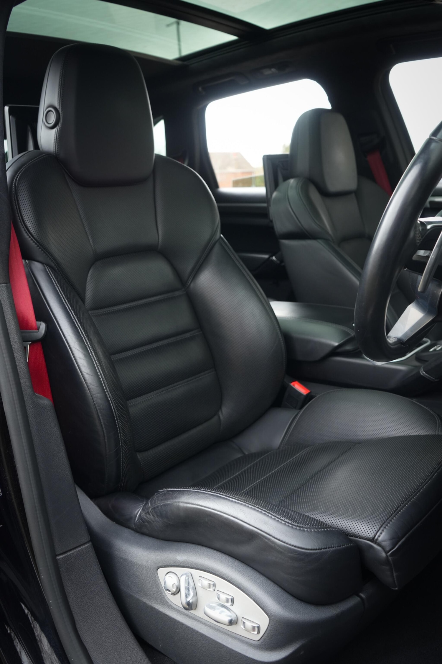 Used Porsche Cayenne for sale - 78136089: Photo 63