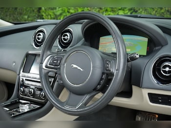 Used Jaguar XJ 2015 for sale - 78491331: Photo