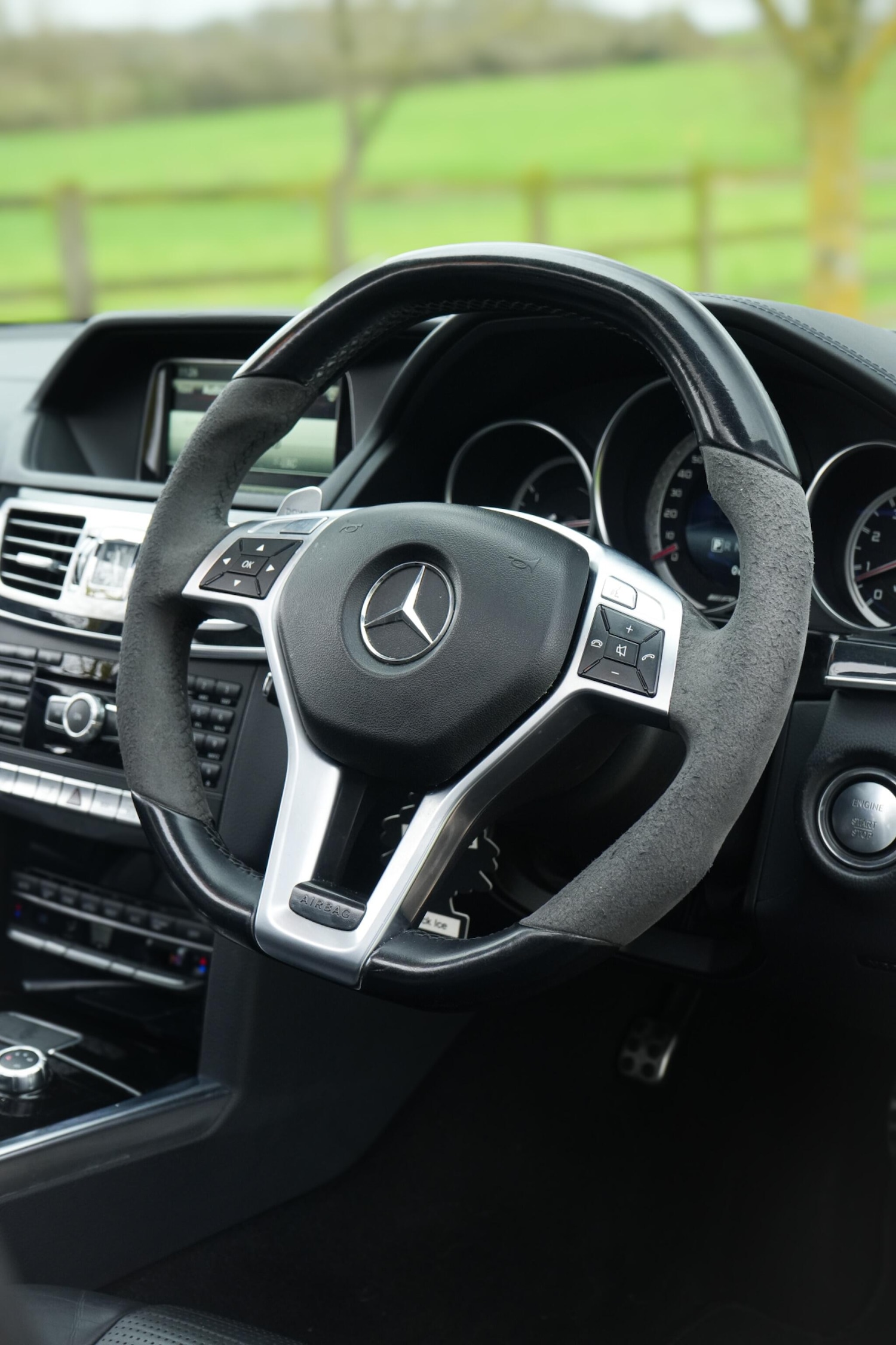 Used Mercedes-Benz E Class for sale - 77684323: Photo 3