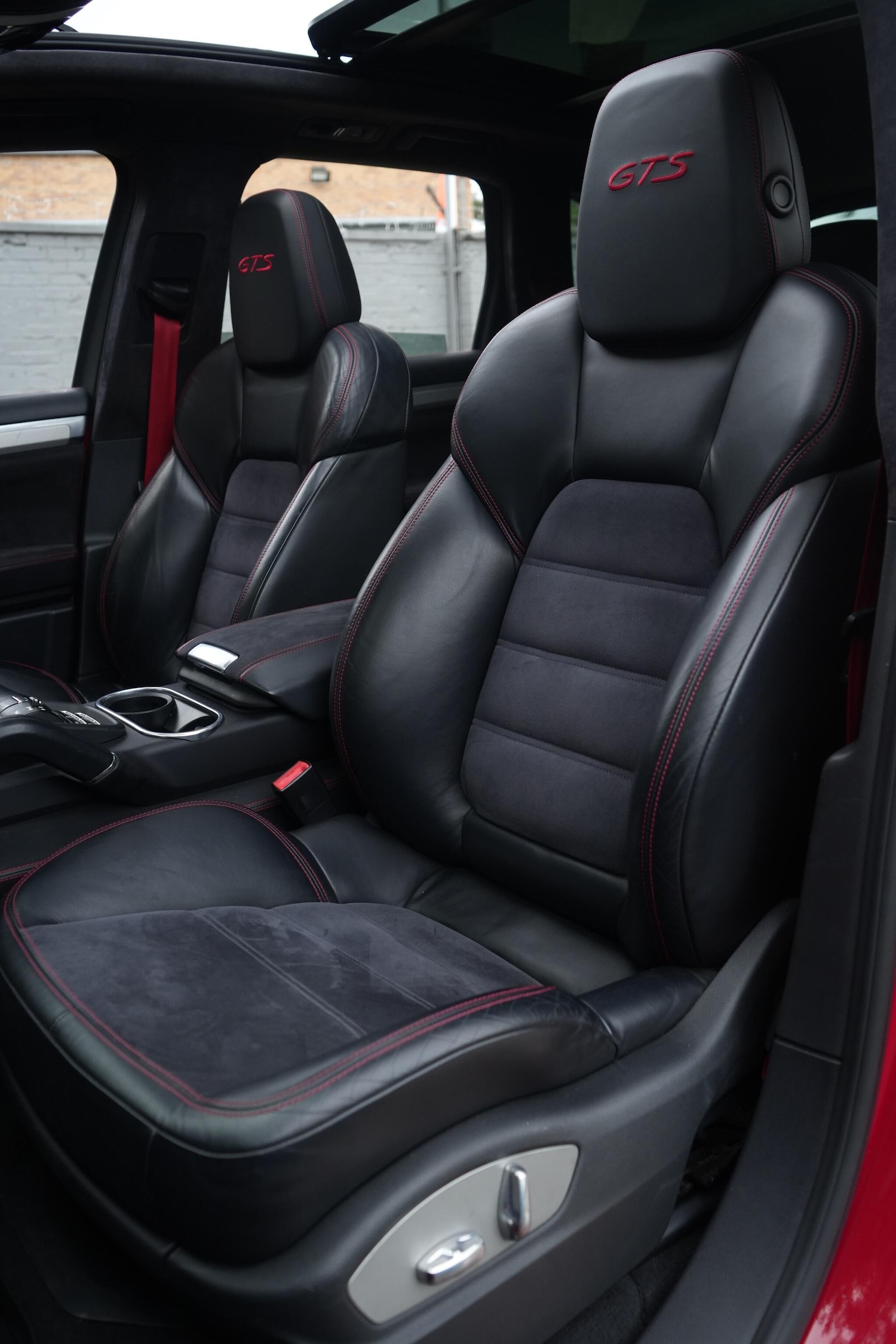 Used Porsche Cayenne 2012 for sale - 76990079: Photo 42