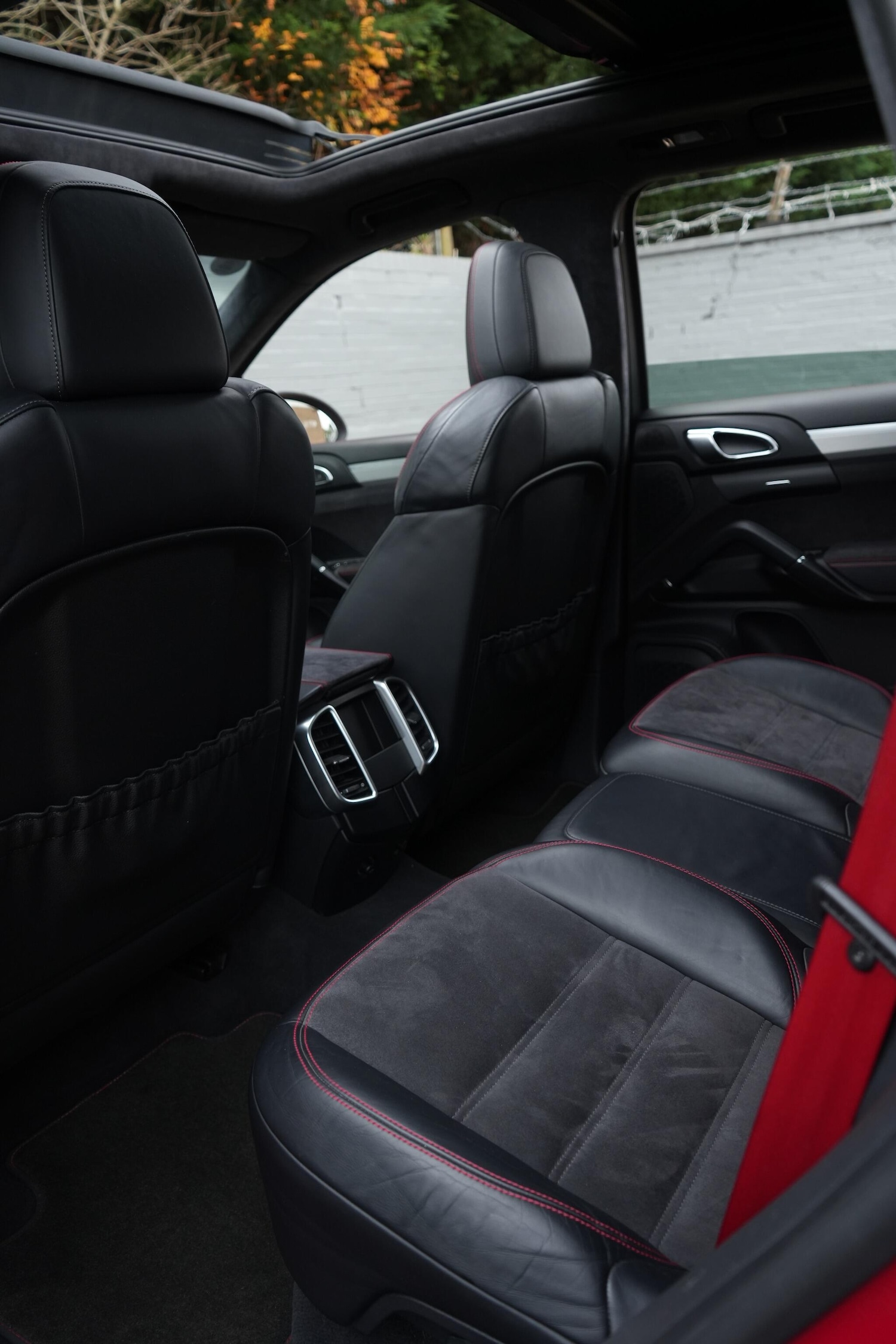 Used Porsche Cayenne 2012 for sale - 76990079: Photo 46