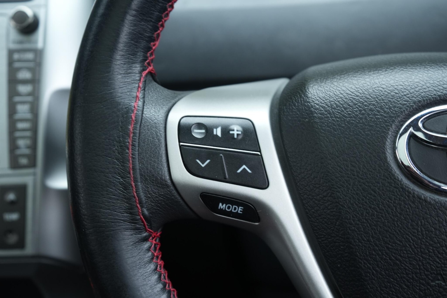 Used Toyota Verso 2010 for sale - 76361540: Photo 31