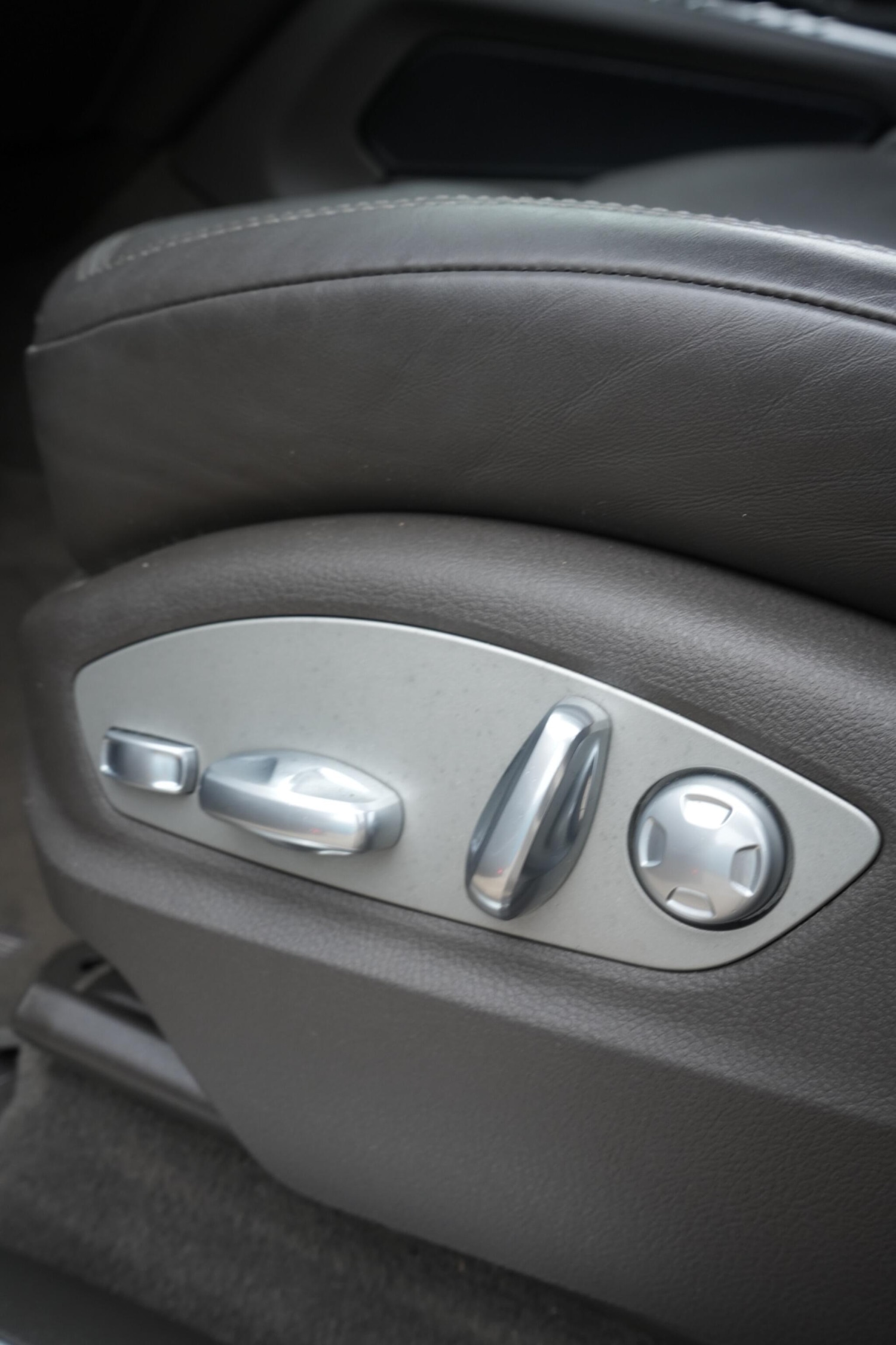 Used Porsche Macan 2016 for sale - 76360481: Photo 40