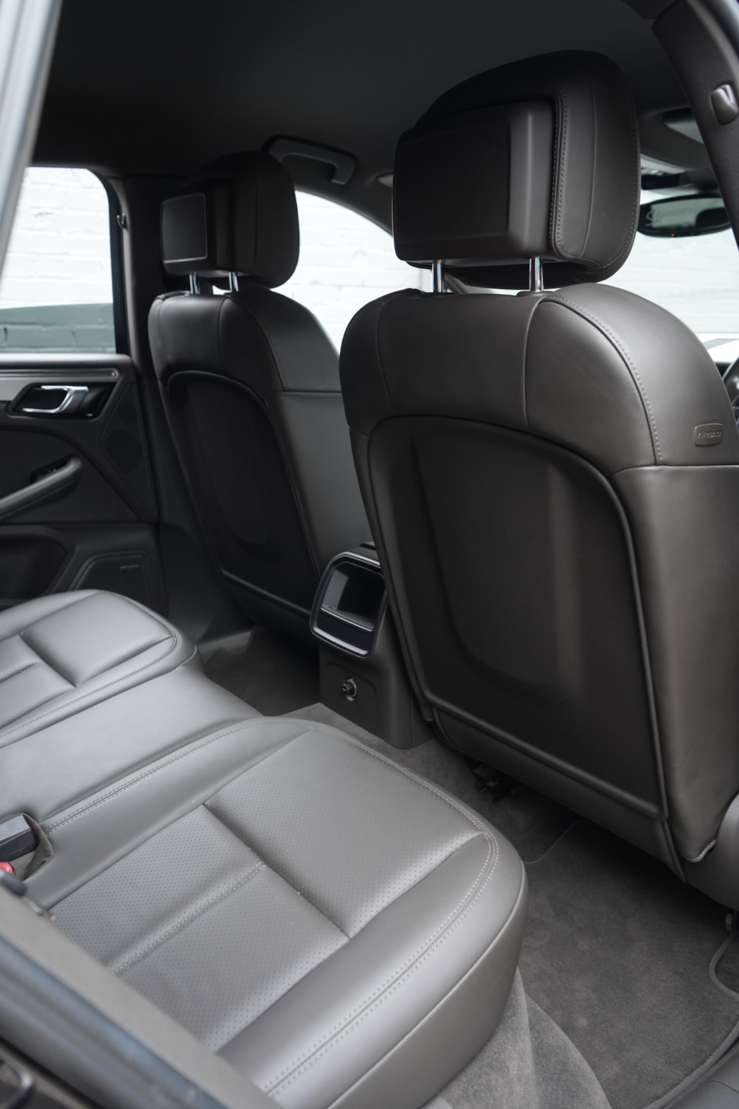 Used Porsche Macan 2016 for sale - 76360481: Photo 41