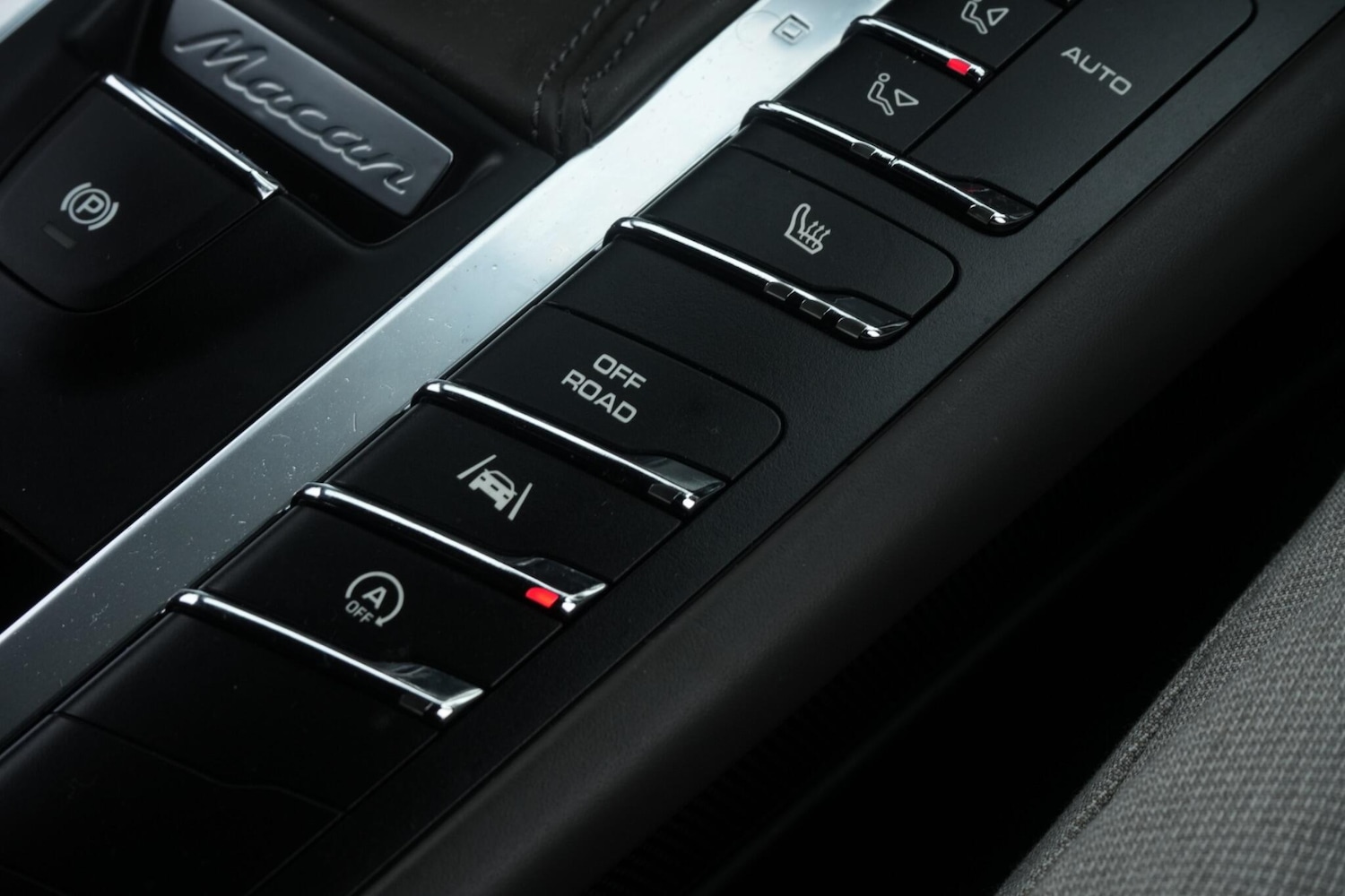 Used Porsche Macan 2016 for sale - 76360481: Photo 49