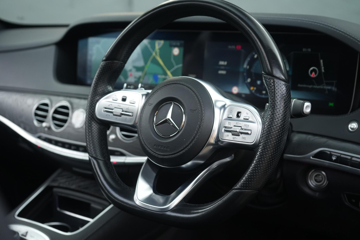 Used Mercedes-Benz S Class 2019 for sale - 76997428: Photo 2