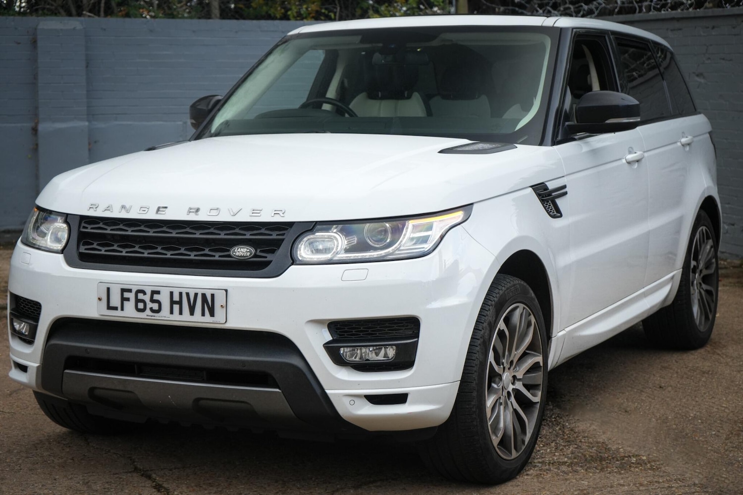 Used Land Rover Range Rover Sport 2015 for sale - 76377998: Photo 12