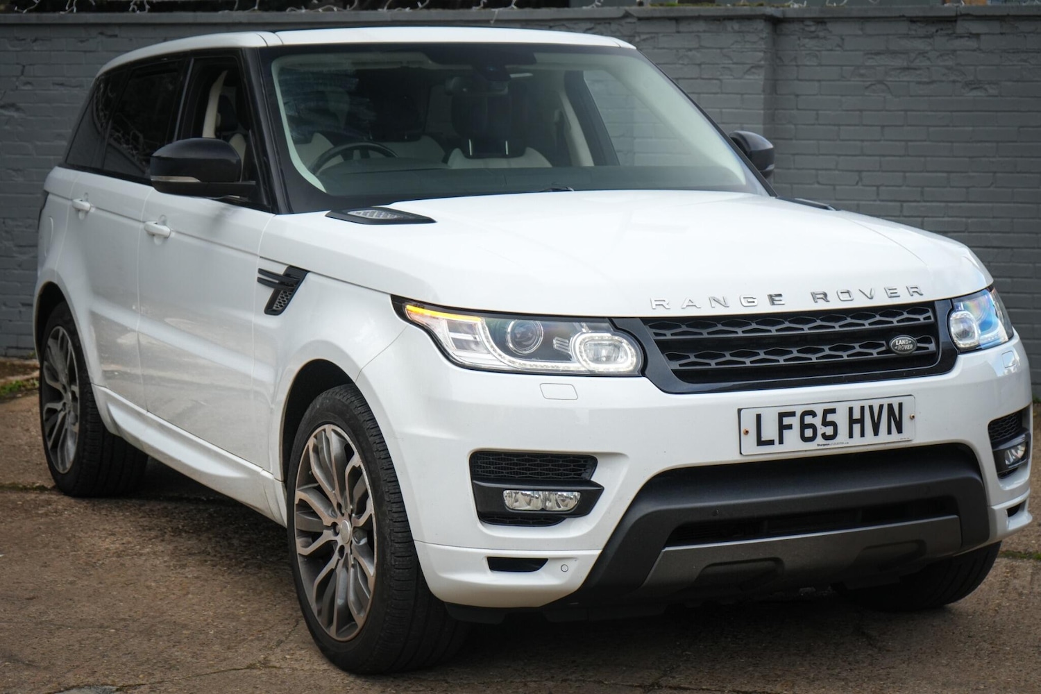 Used Land Rover Range Rover Sport 2015 for sale - 76377998: Photo 14