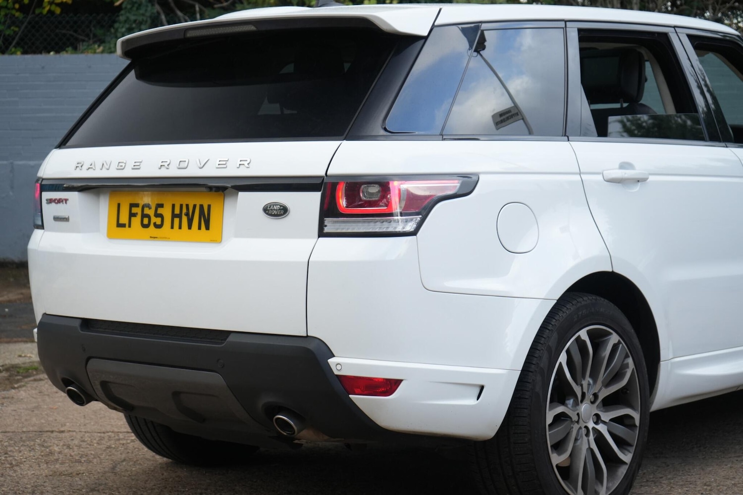 Used Land Rover Range Rover Sport 2015 for sale - 76377998: Photo 25