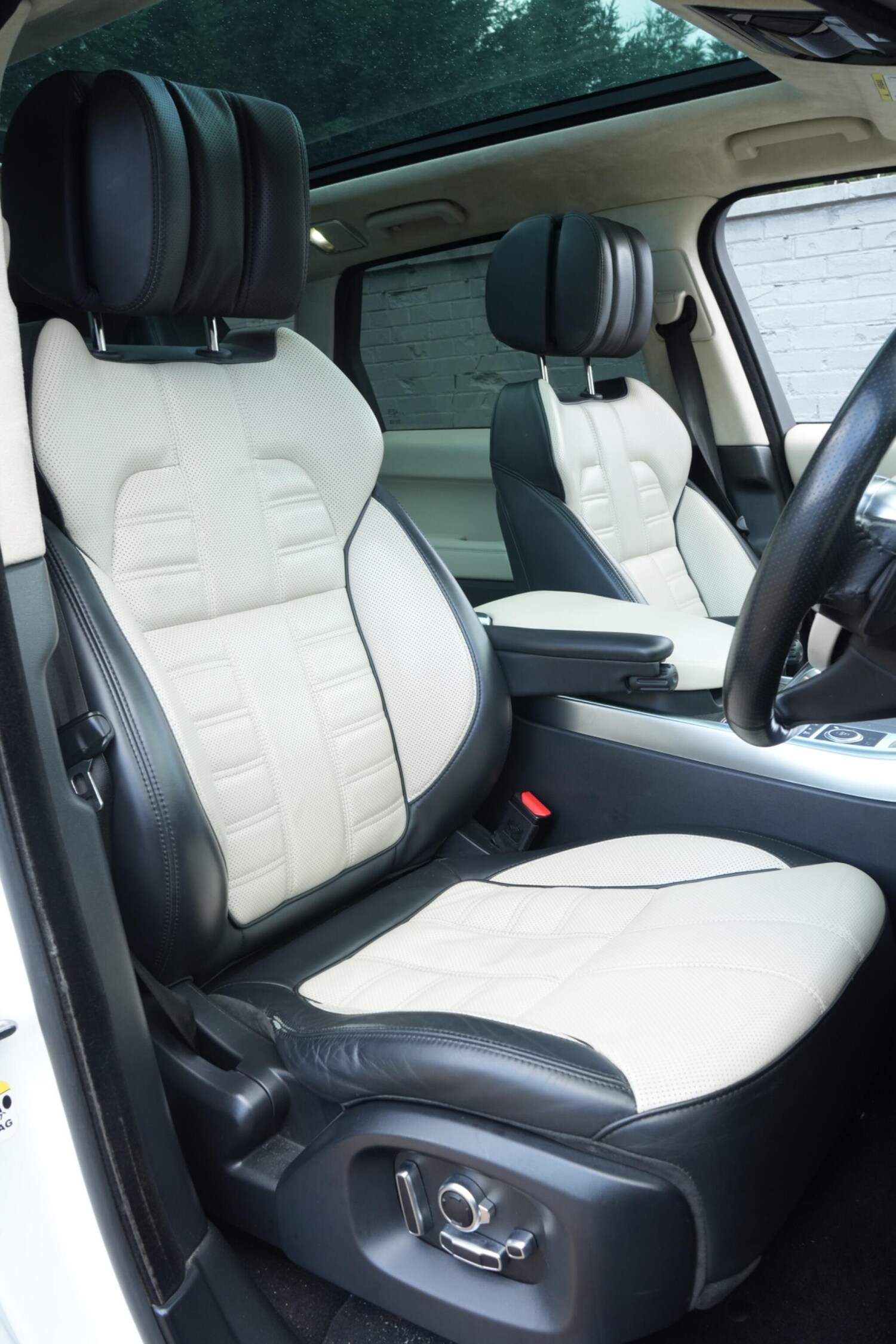 Used Land Rover Range Rover Sport 2015 for sale - 76377998: Photo 41