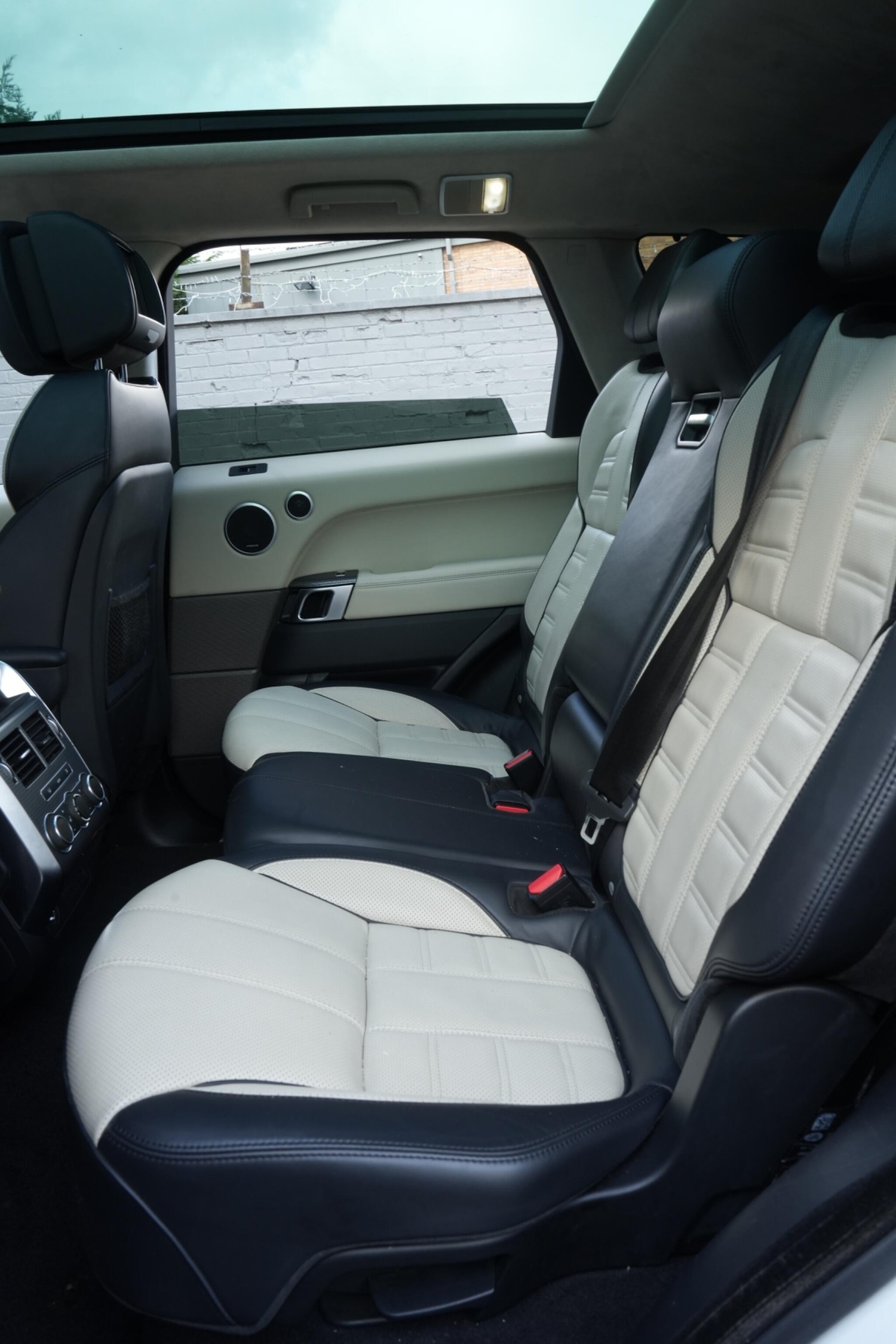 Used Land Rover Range Rover Sport 2015 for sale - 76377998: Photo 42